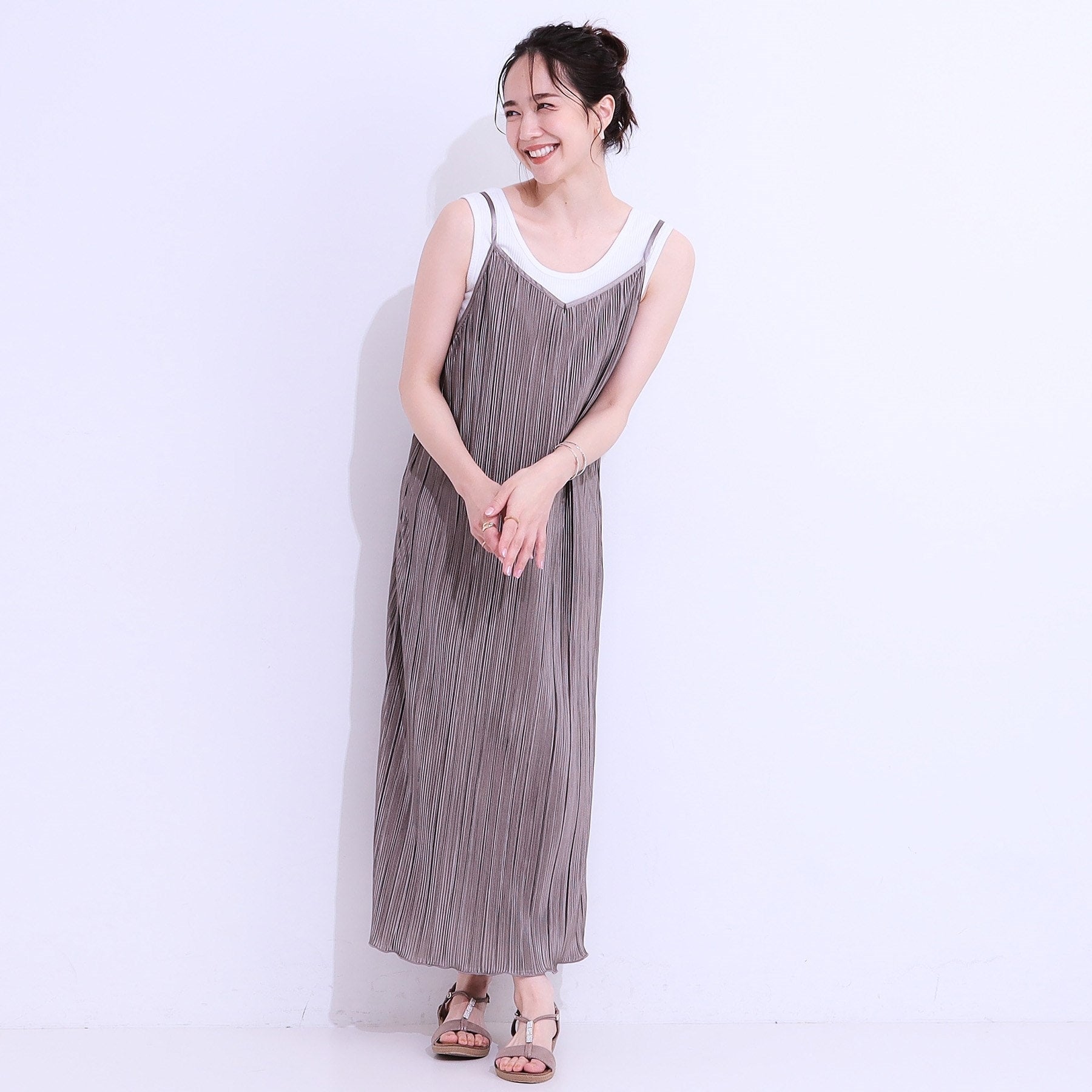 キューティーブロンド Cutie Blonde プリーツキャミワンピース （ブラック(019)） ブラック(019)