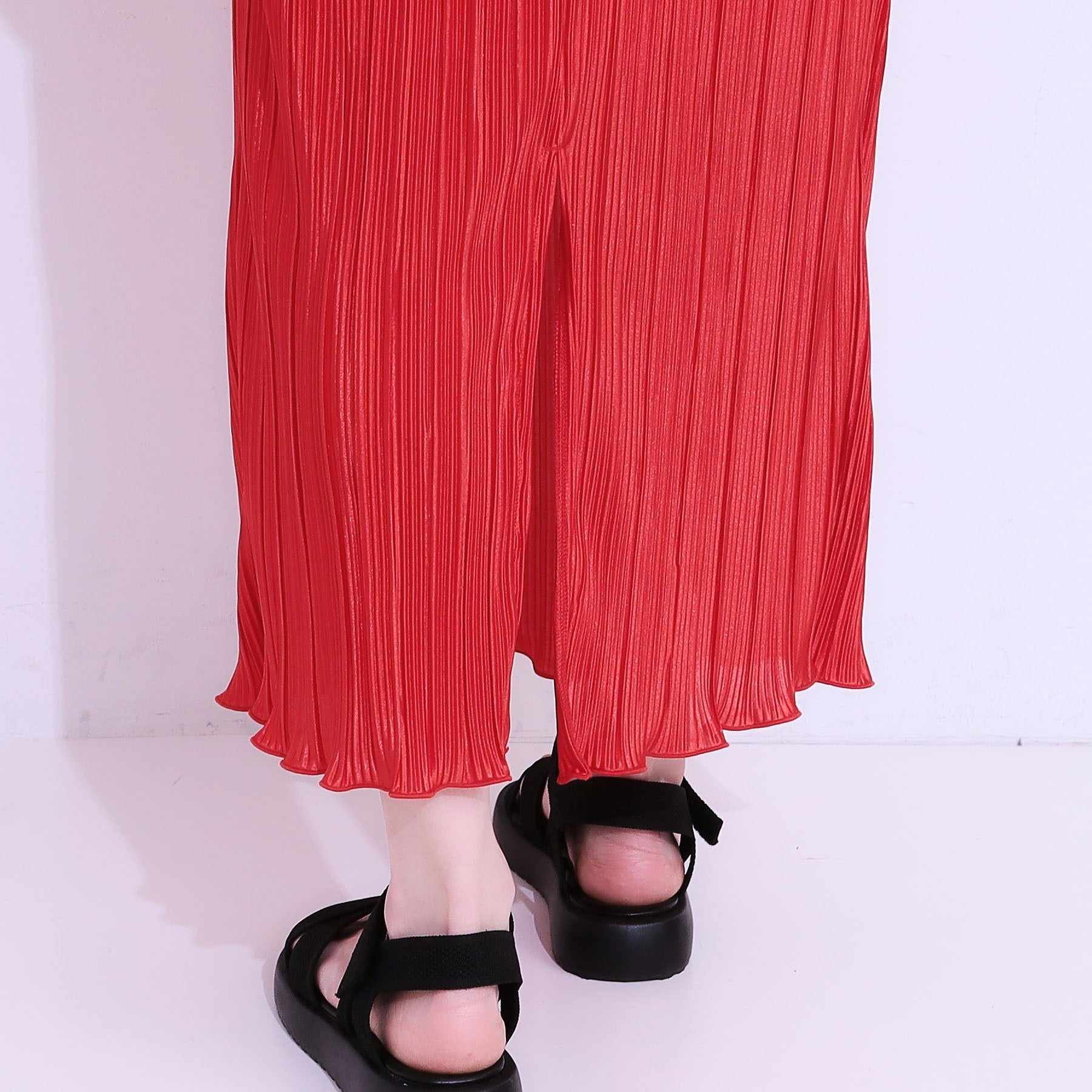 キューティーブロンド Cutie Blonde プリーツキャミワンピース （ブラック(019)） ブラック(019)