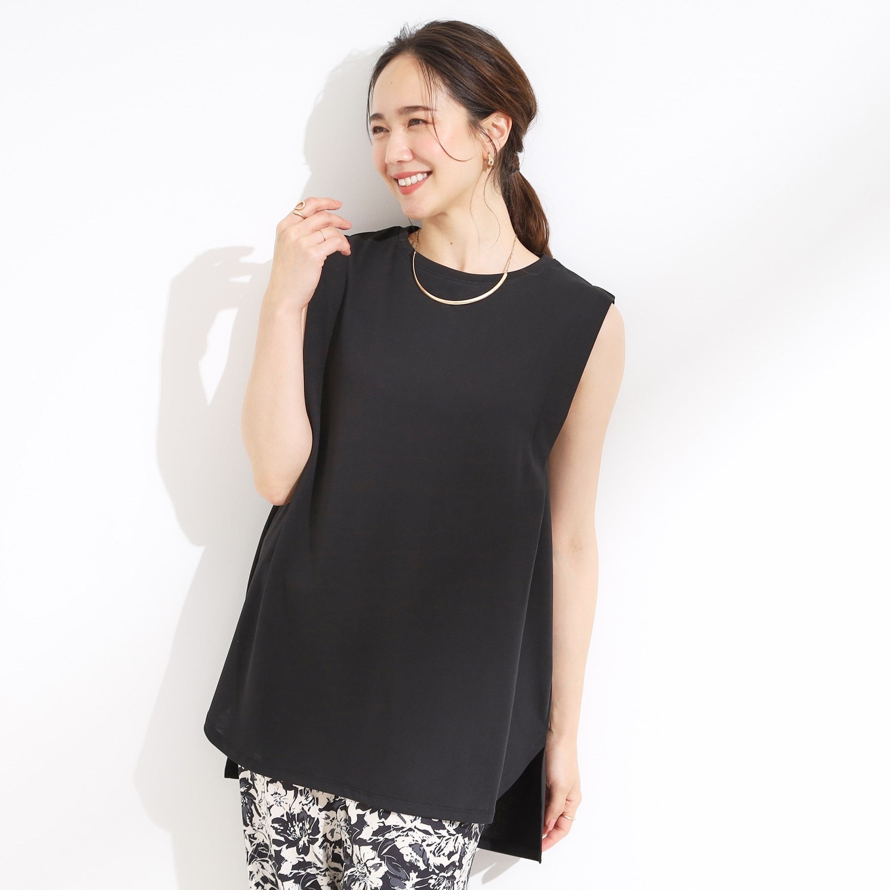 キューティーブロンド Cutie Blonde 【SHOO ICE・汗染み軽減・UVカット】タックノースリーブチュニック （ホワイト(001)） ホワイト(001)