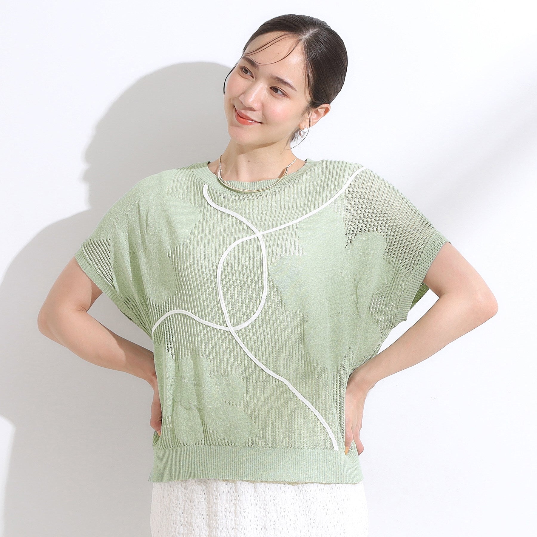 キューティーブロンド Cutie Blonde にょろにょろ刺繍 透かし編みニット （オフホワイト(003)） オフホワイト(003)