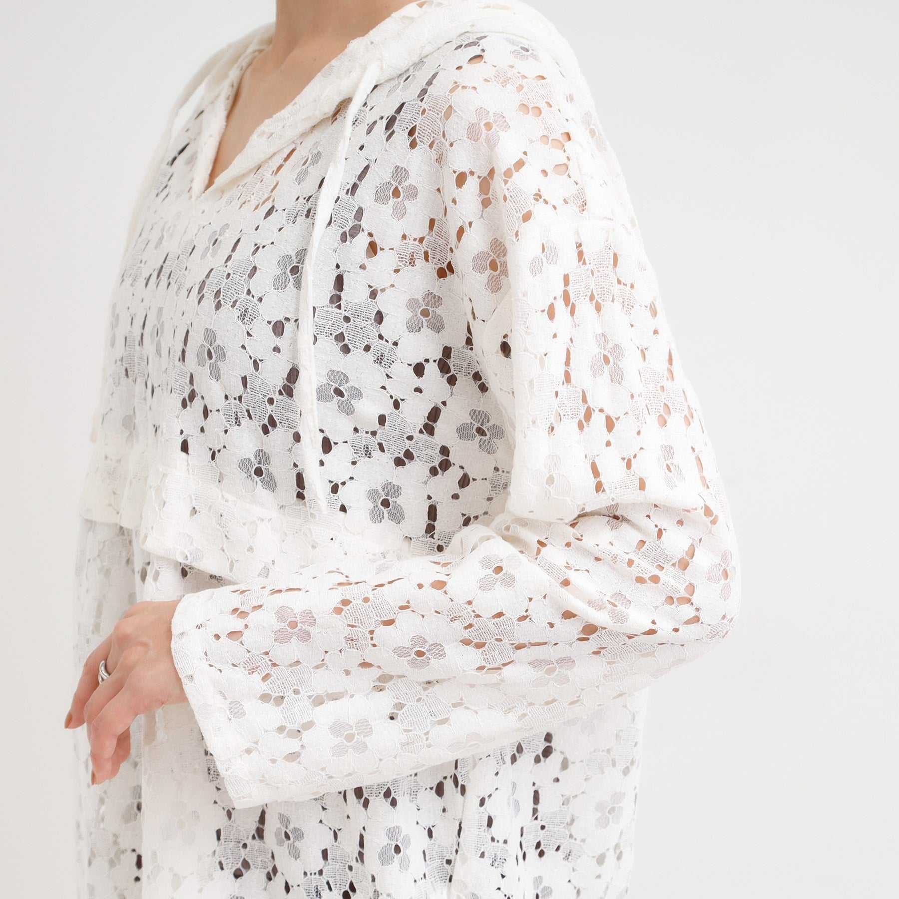 キューティーブロンド Cutie Blonde レースフーディプルオーバー （ブラック(019)） ブラック(019)