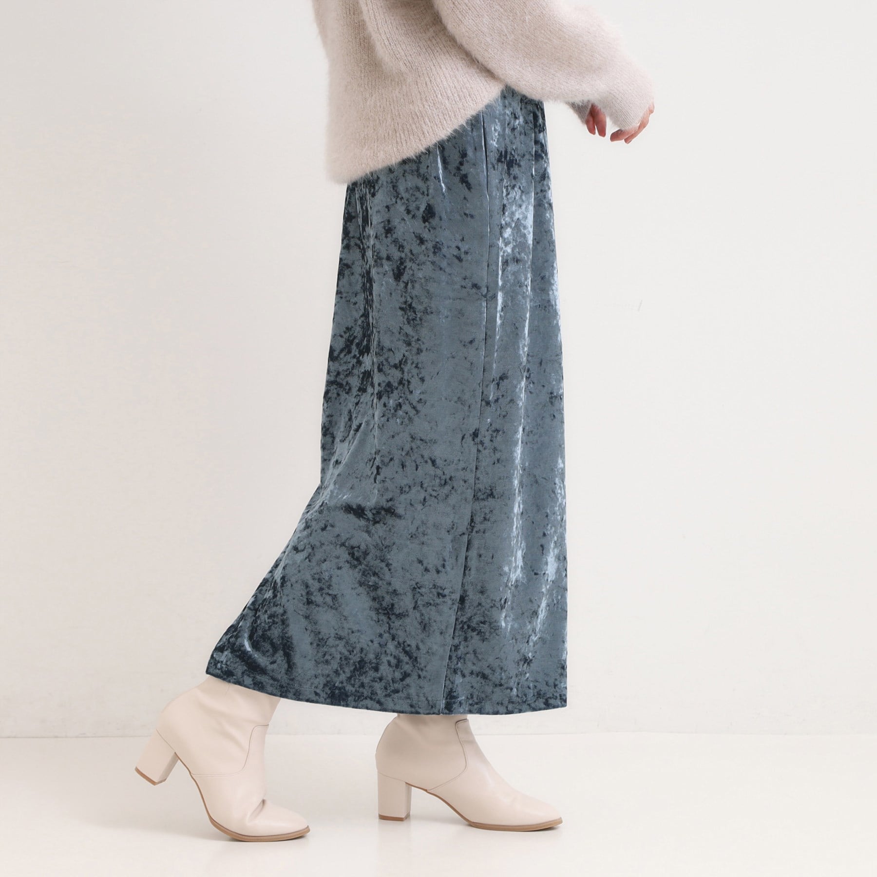 キューティーブロンド Cutie Blonde ベロア調ナロースカート （ブルー(093)） ブルー(093)