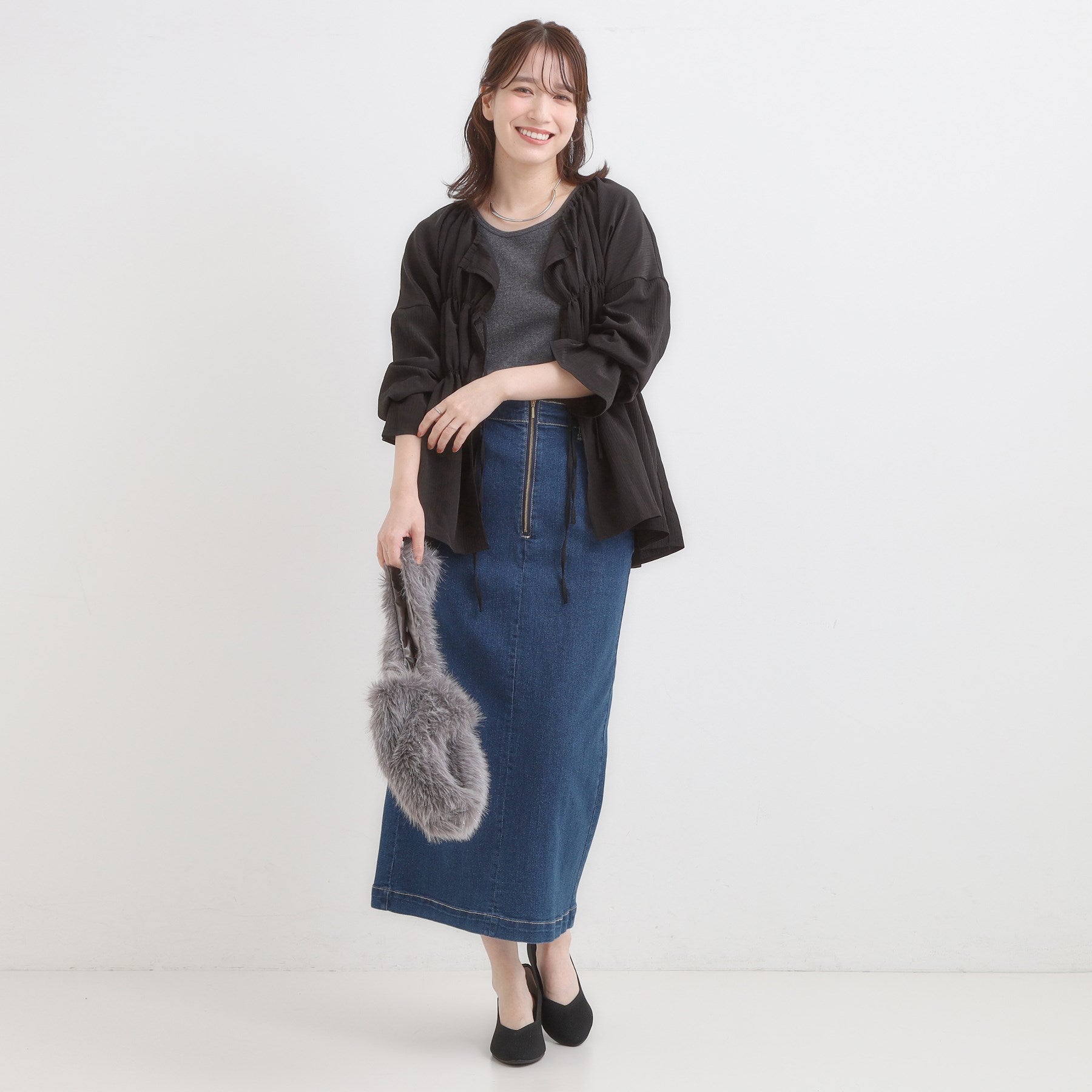 キューティーブロンド Cutie Blonde シャーリングデザインブラウス （ブラック(019)） ブラック(019)