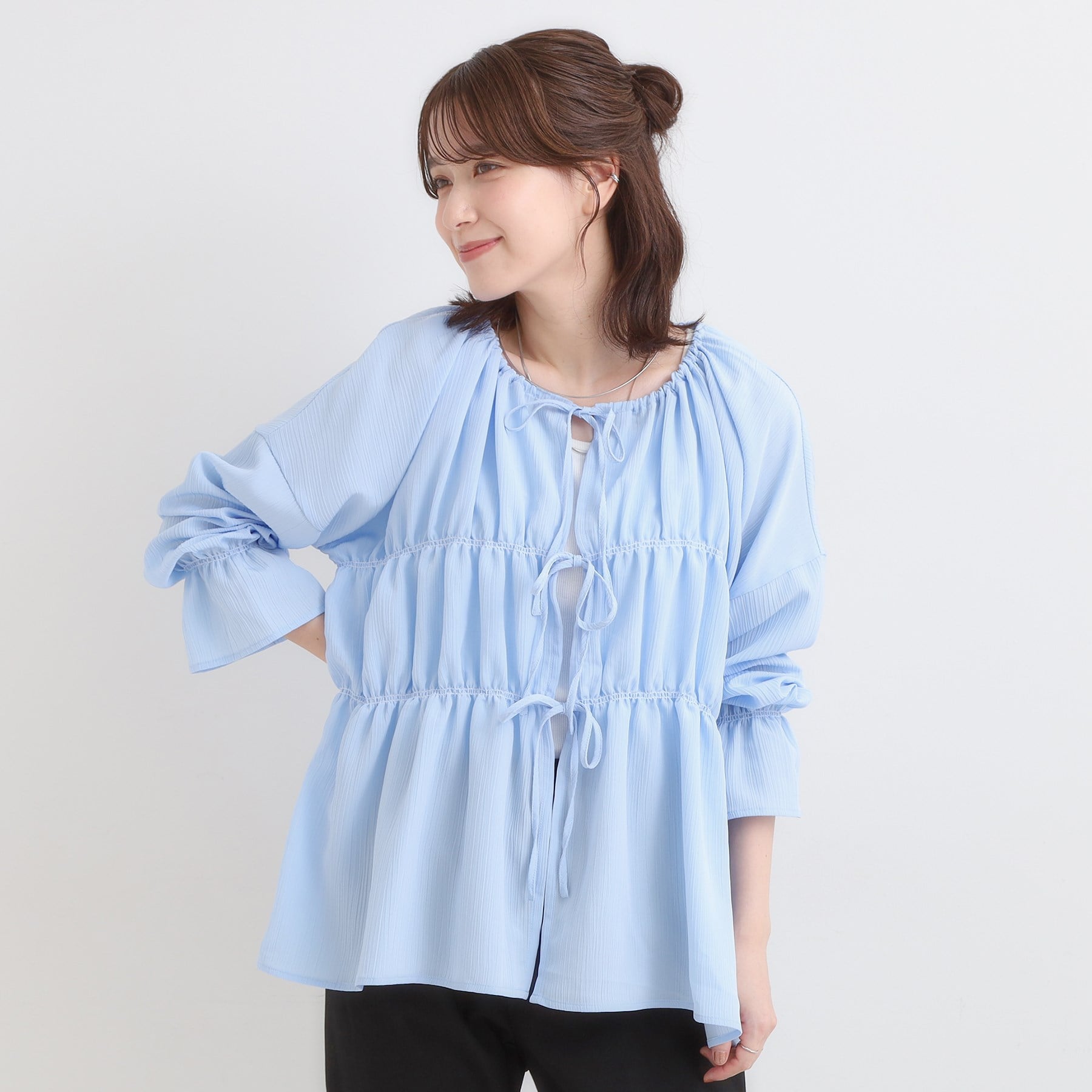 キューティーブロンド Cutie Blonde シャーリングデザインブラウス （ブラック(019)） ブラック(019)