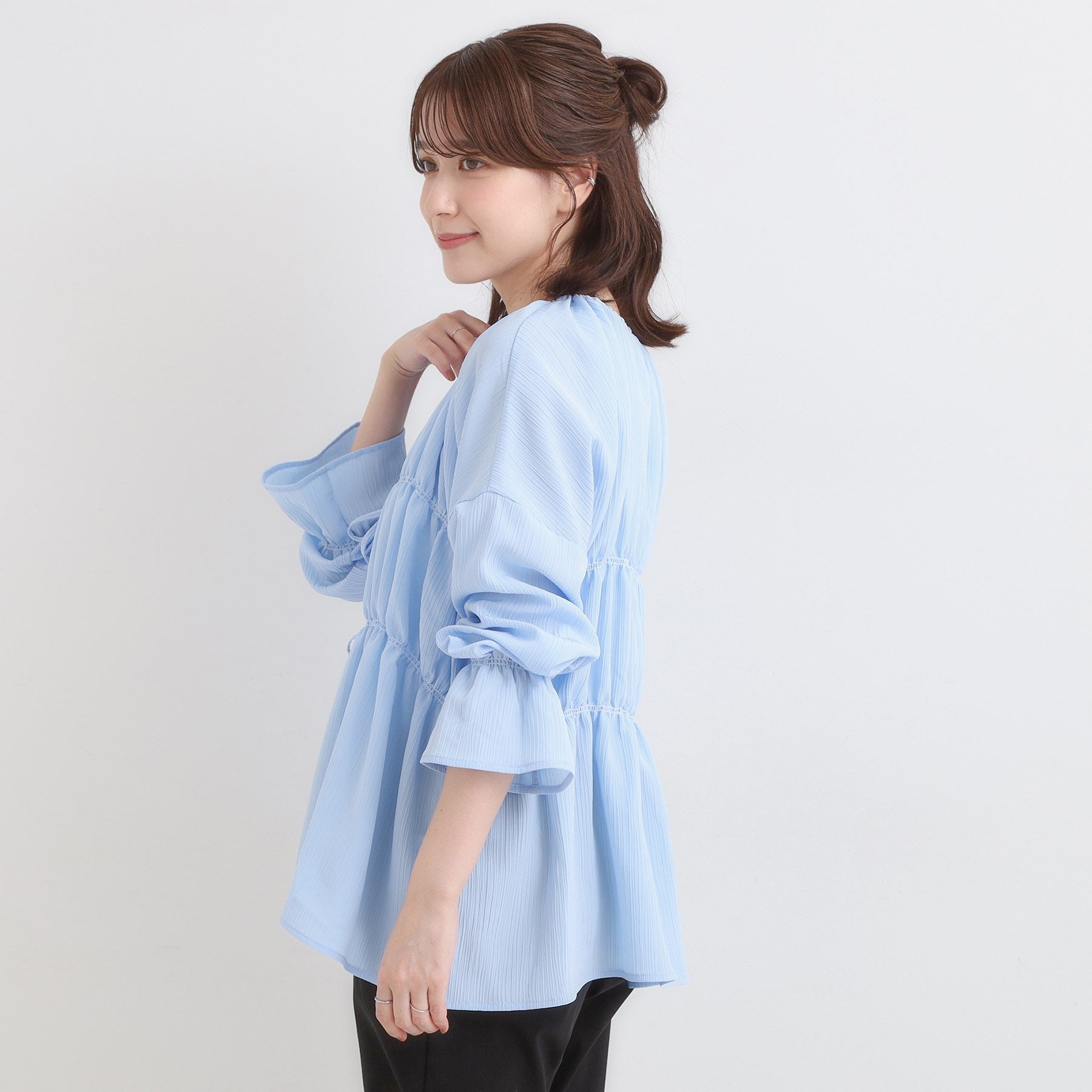 キューティーブロンド Cutie Blonde シャーリングデザインブラウス （ブラック(019)） ブラック(019)