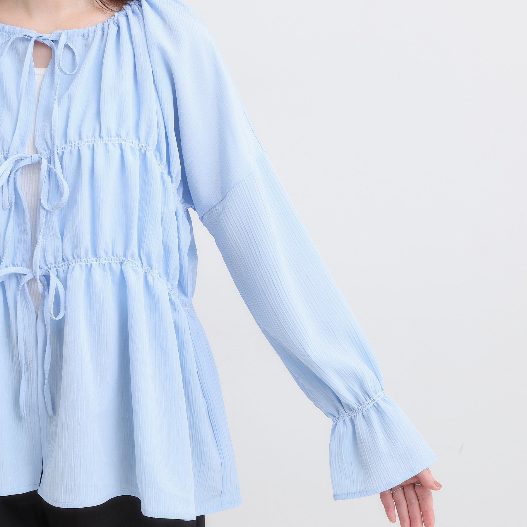 キューティーブロンド Cutie Blonde シャーリングデザインブラウス （ブラック(019)） ブラック(019)