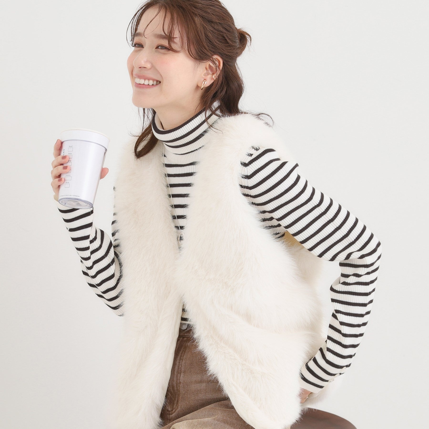 キューティーブロンド Cutie Blonde ロングフェイクファーベスト （オフホワイト(003)） オフホワイト(003)