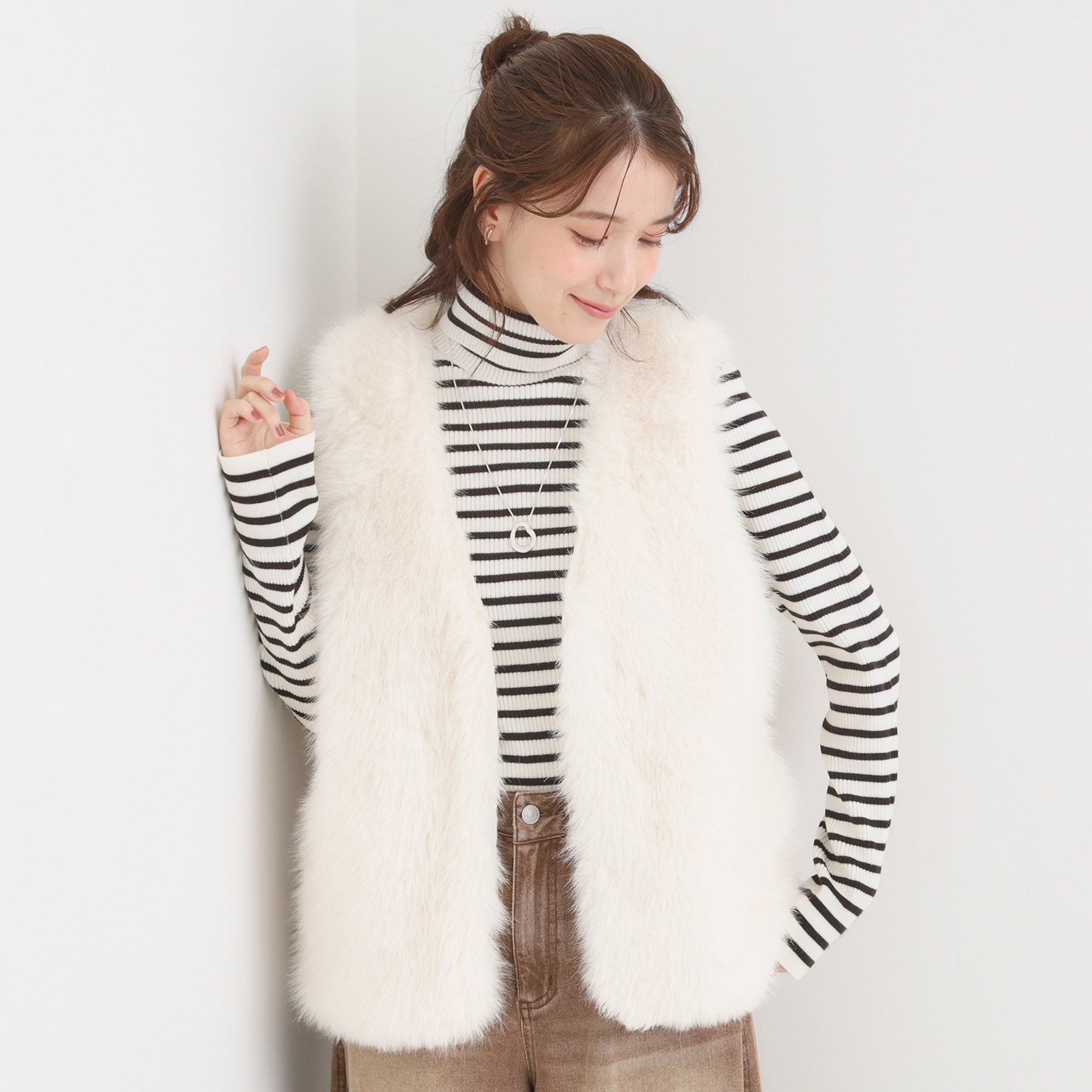 キューティーブロンド Cutie Blonde ロングフェイクファーベスト （オフホワイト(003)） オフホワイト(003)