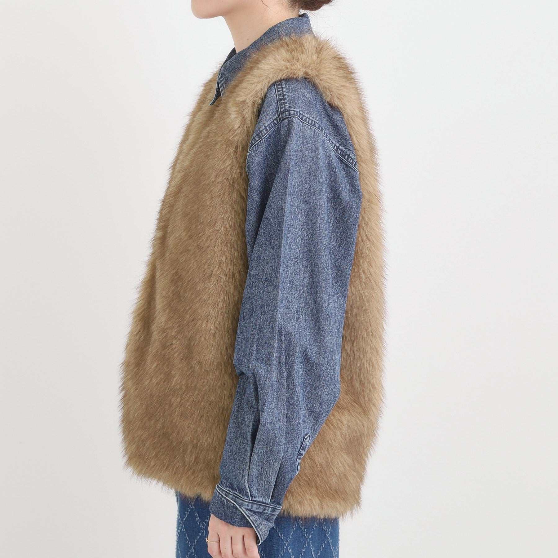 キューティーブロンド Cutie Blonde ロングフェイクファーベスト （オフホワイト(003)） オフホワイト(003)