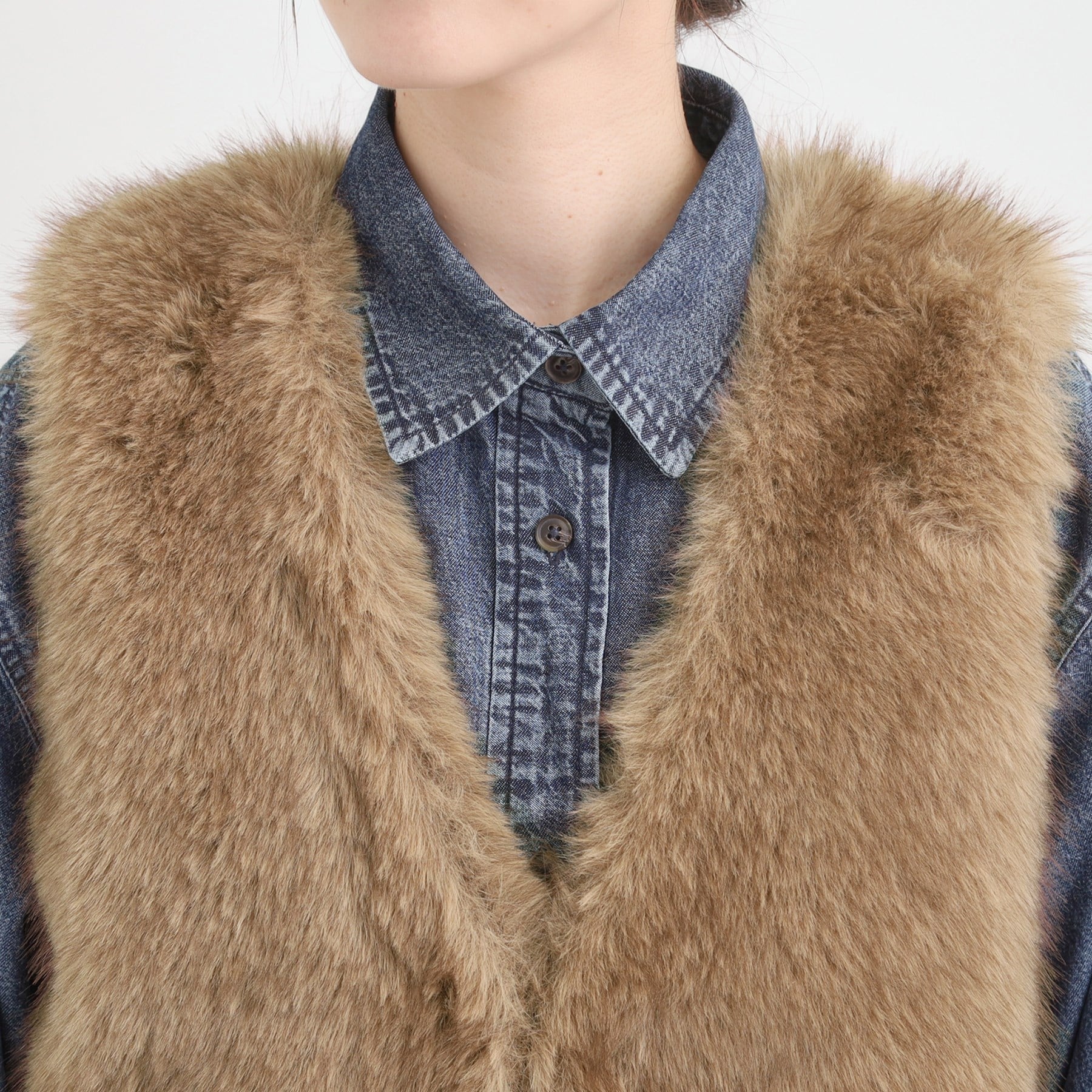 キューティーブロンド Cutie Blonde ロングフェイクファーベスト （オフホワイト(003)） オフホワイト(003)