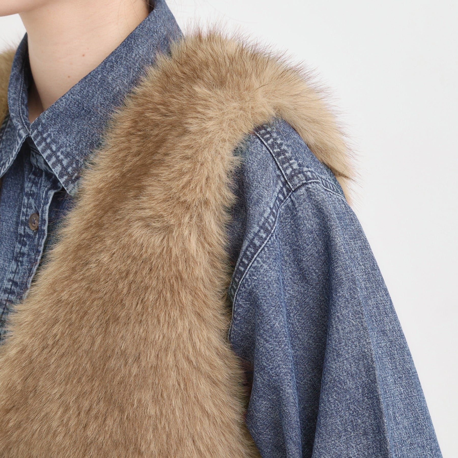 キューティーブロンド Cutie Blonde ロングフェイクファーベスト （オフホワイト(003)） オフホワイト(003)