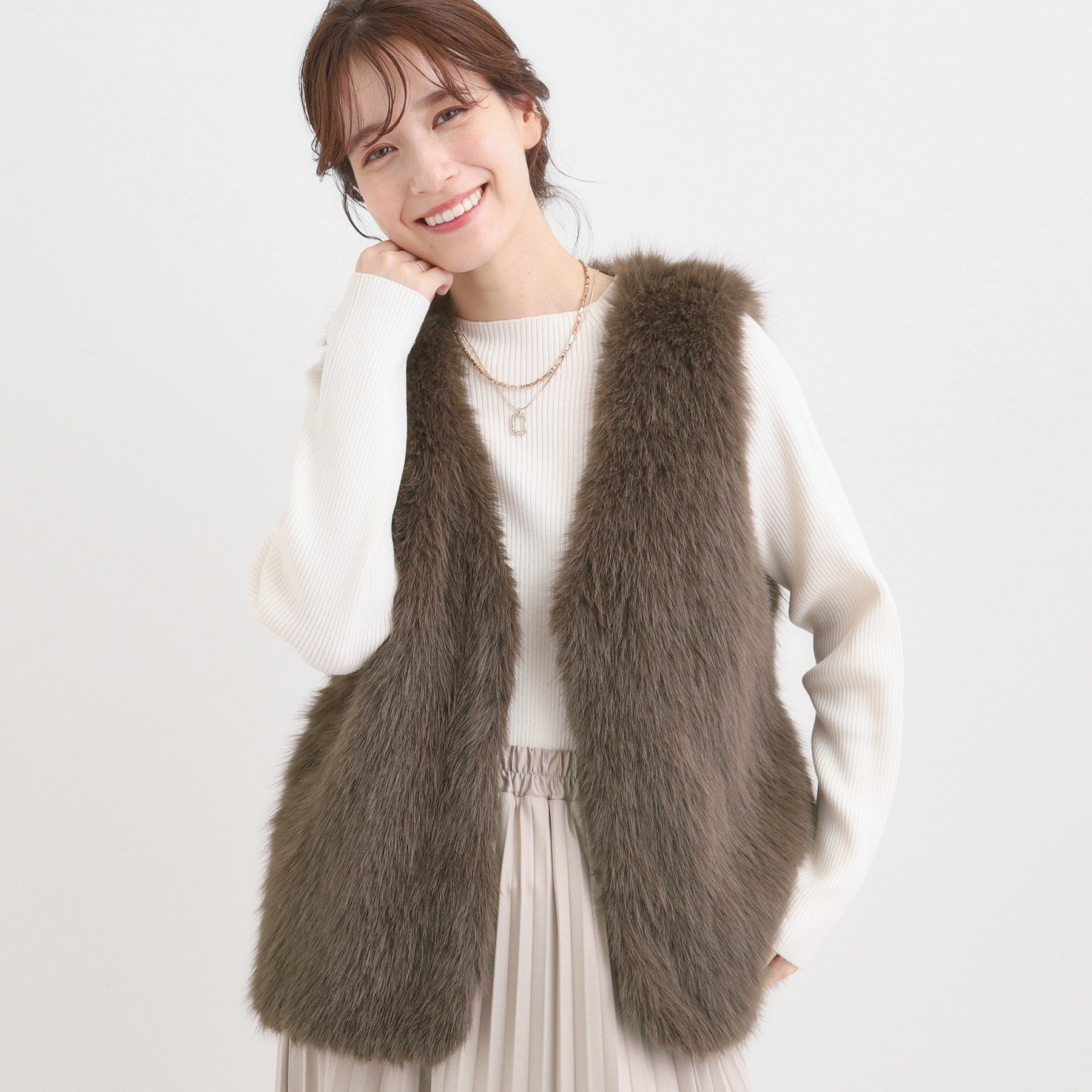 キューティーブロンド Cutie Blonde ロングフェイクファーベスト （ブラウン(044)） ブラウン(044)