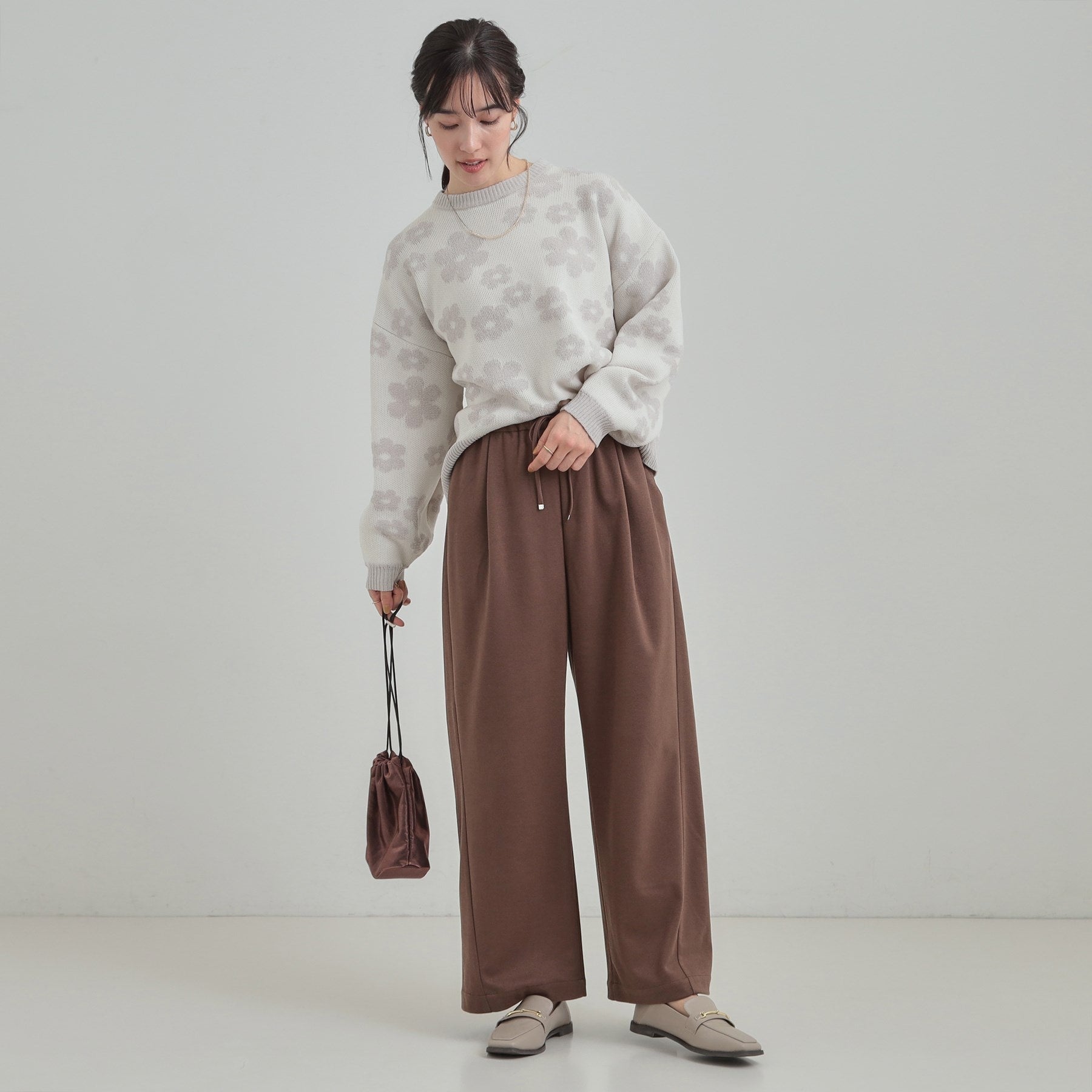 キューティーブロンド Cutie Blonde レトロ可愛い デイジー柄 総柄ニット （チャコールグレー(214)） チャコールグレー(214)