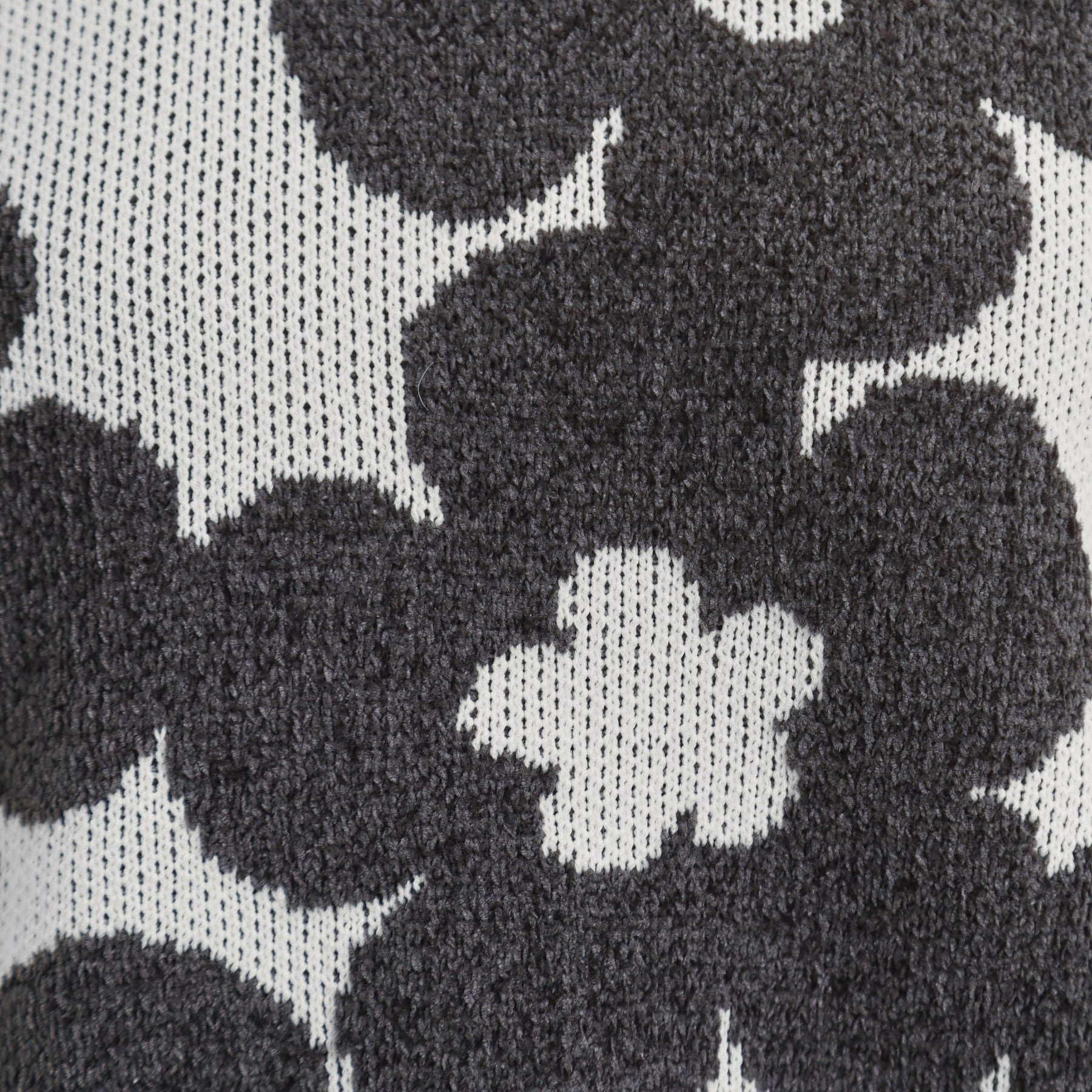 キューティーブロンド Cutie Blonde レトロ可愛い デイジー柄 総柄ニット （チャコールグレー(214)） チャコールグレー(214)