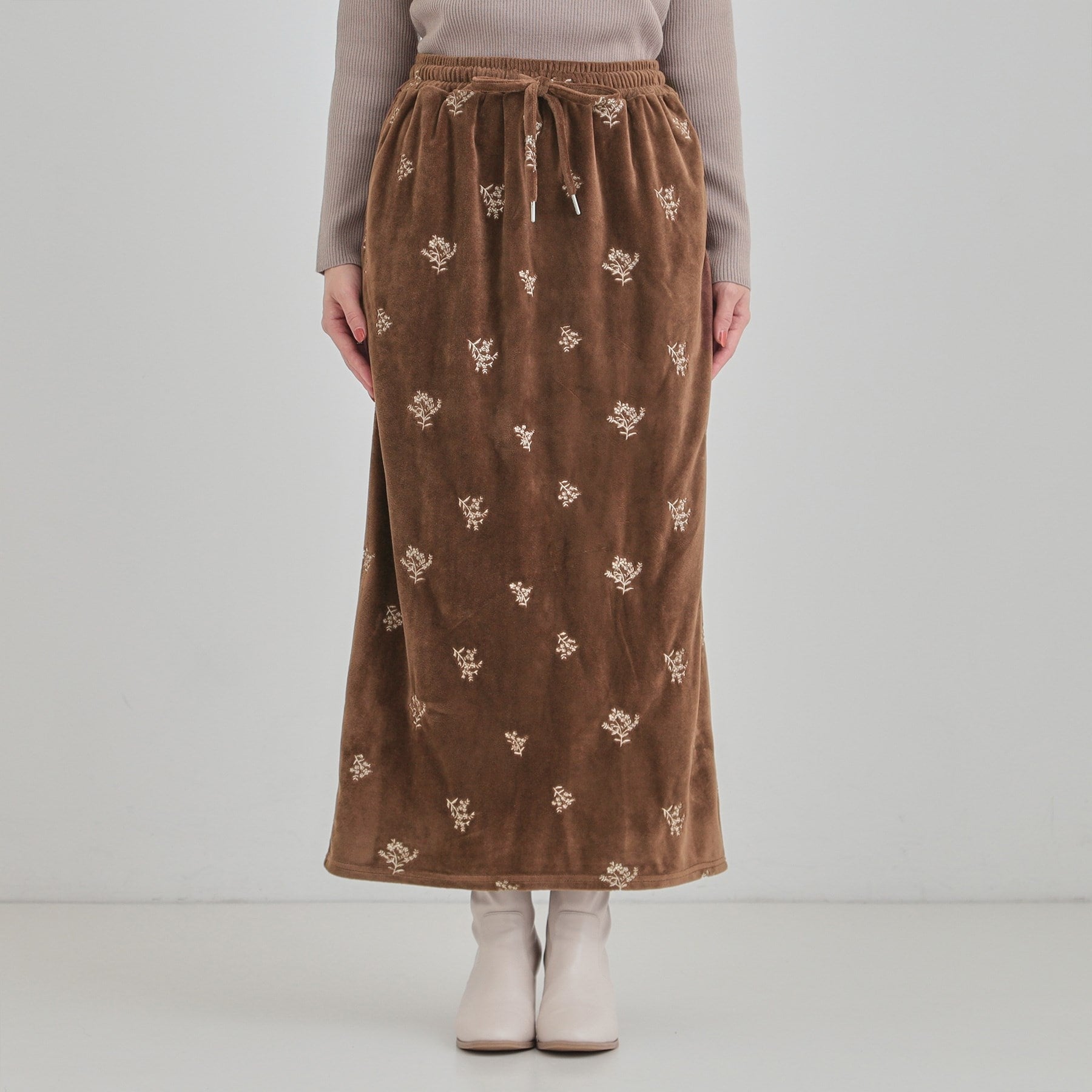 キューティーブロンド Cutie Blonde 刺繍ベロア調ナロースカート （ブラウン(044)） ブラウン(044)