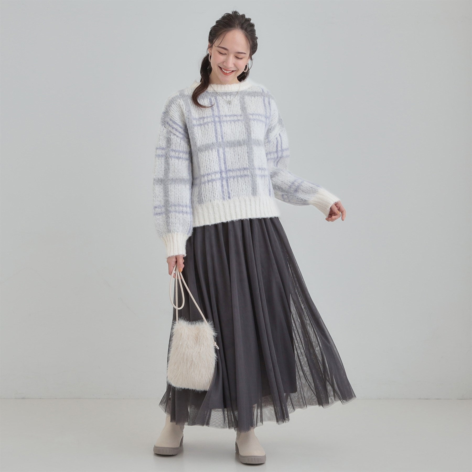 キューティーブロンド Cutie Blonde チェック柄ふわふわニット （ネイビー(294)） ネイビー(294)