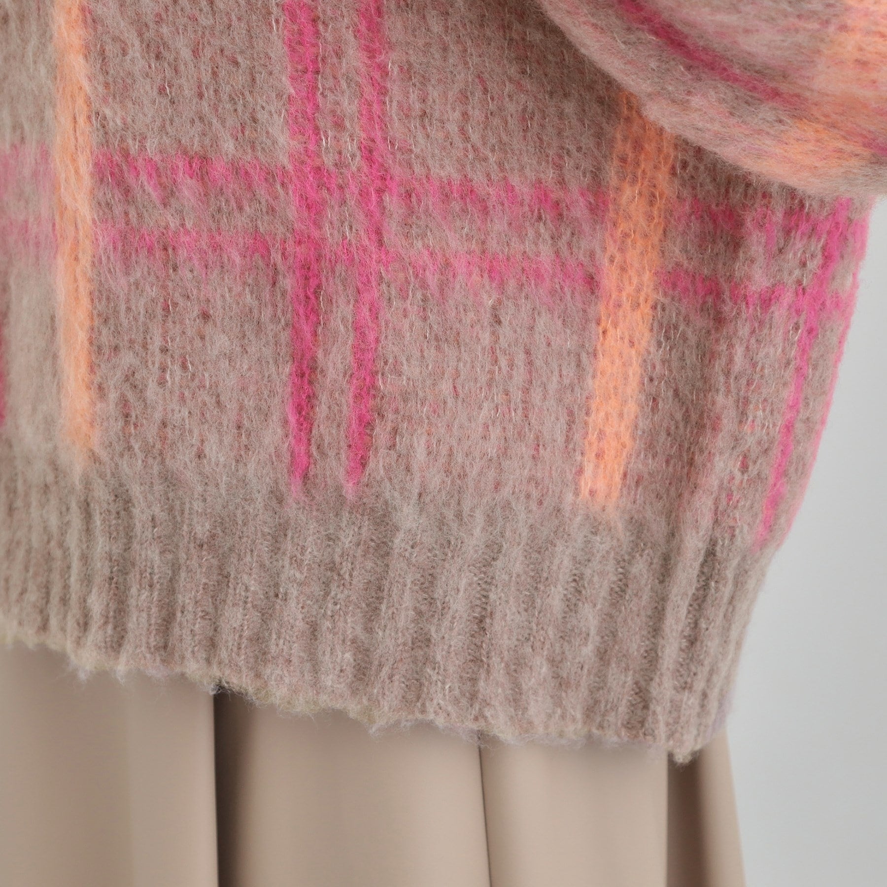 キューティーブロンド Cutie Blonde チェック柄ふわふわニット （ネイビー(294)） ネイビー(294)