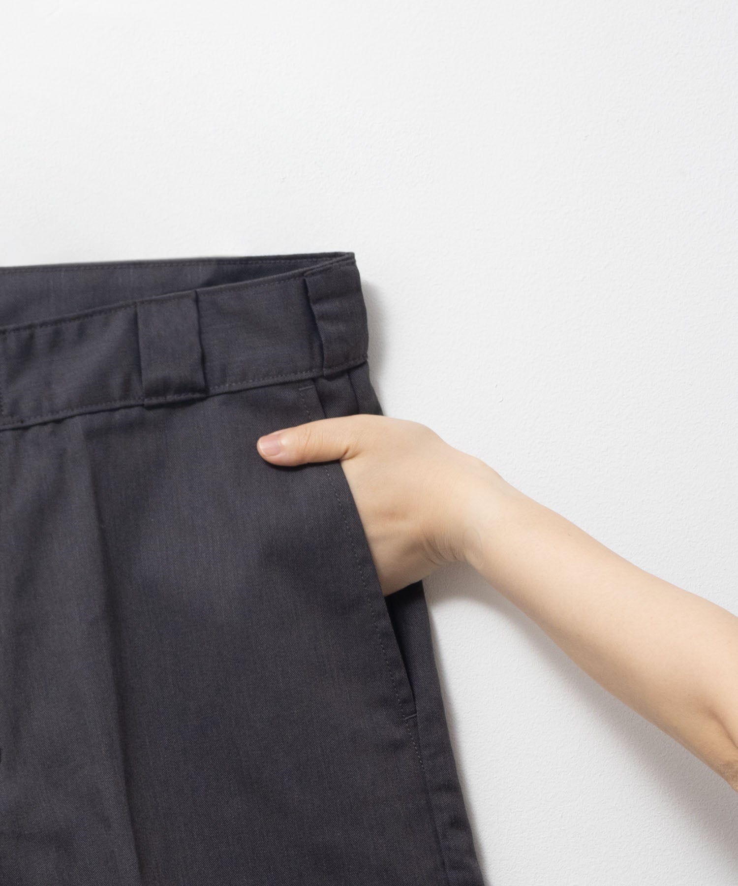 ディッキーズ Dickies ワイドルーズショートパンツ （ブラックデニム） ブラックデニム