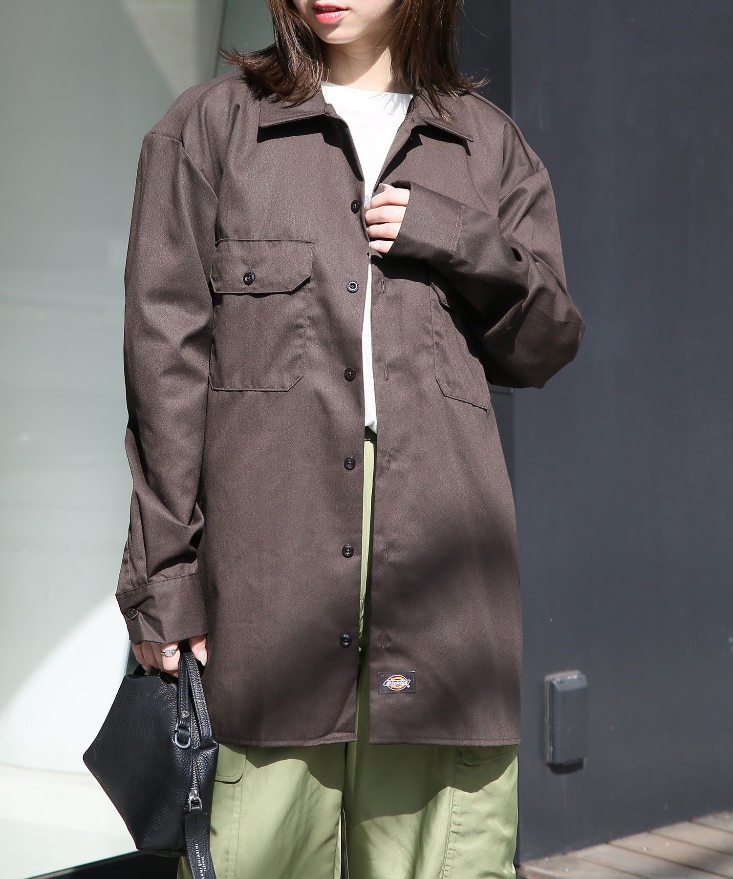 ディッキーズ Dickies さっと羽織れる◎ 【Dickies / ディッキーズ】SHIRTS LSFQ シャツ 羽織り 長袖 ワークシャツ ワンポイント カジュアルシャツ 無地 574 （ダークグリーン） ダークグリーン