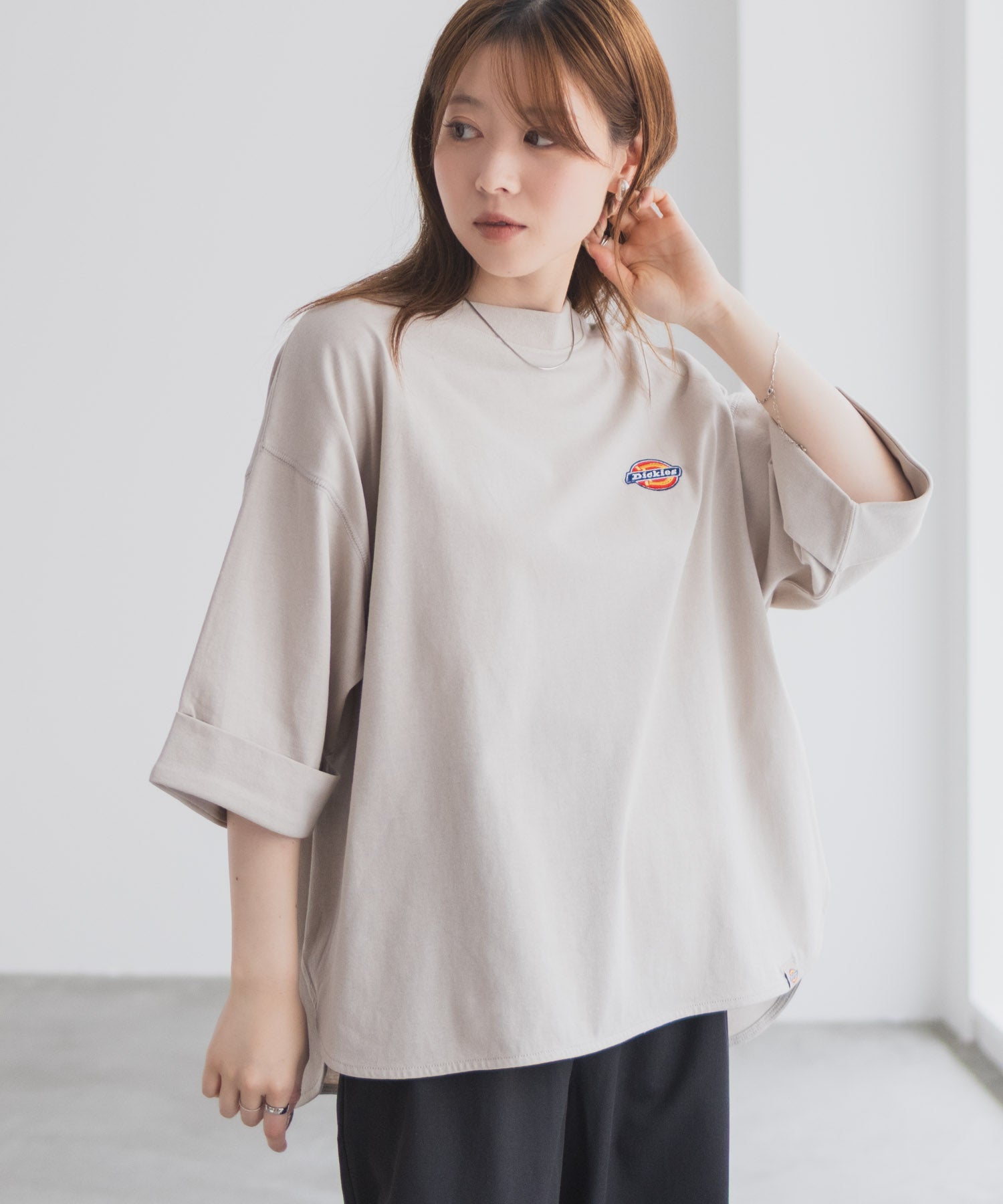 ディッキーズ Dickies 刺繍6分袖ロールアップTシャツ （グレージュ） グレージュ