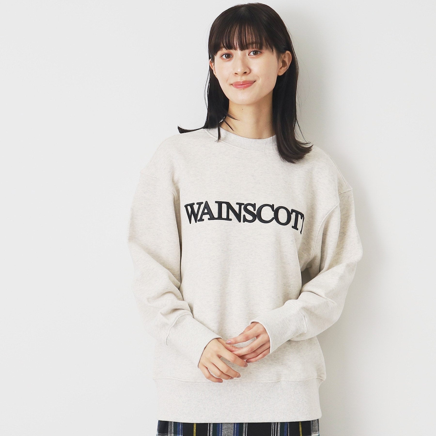 デッサン Dessin 【ユニセックス】3D刺繍スウェット （グレージュ(050)） グレージュ(050)