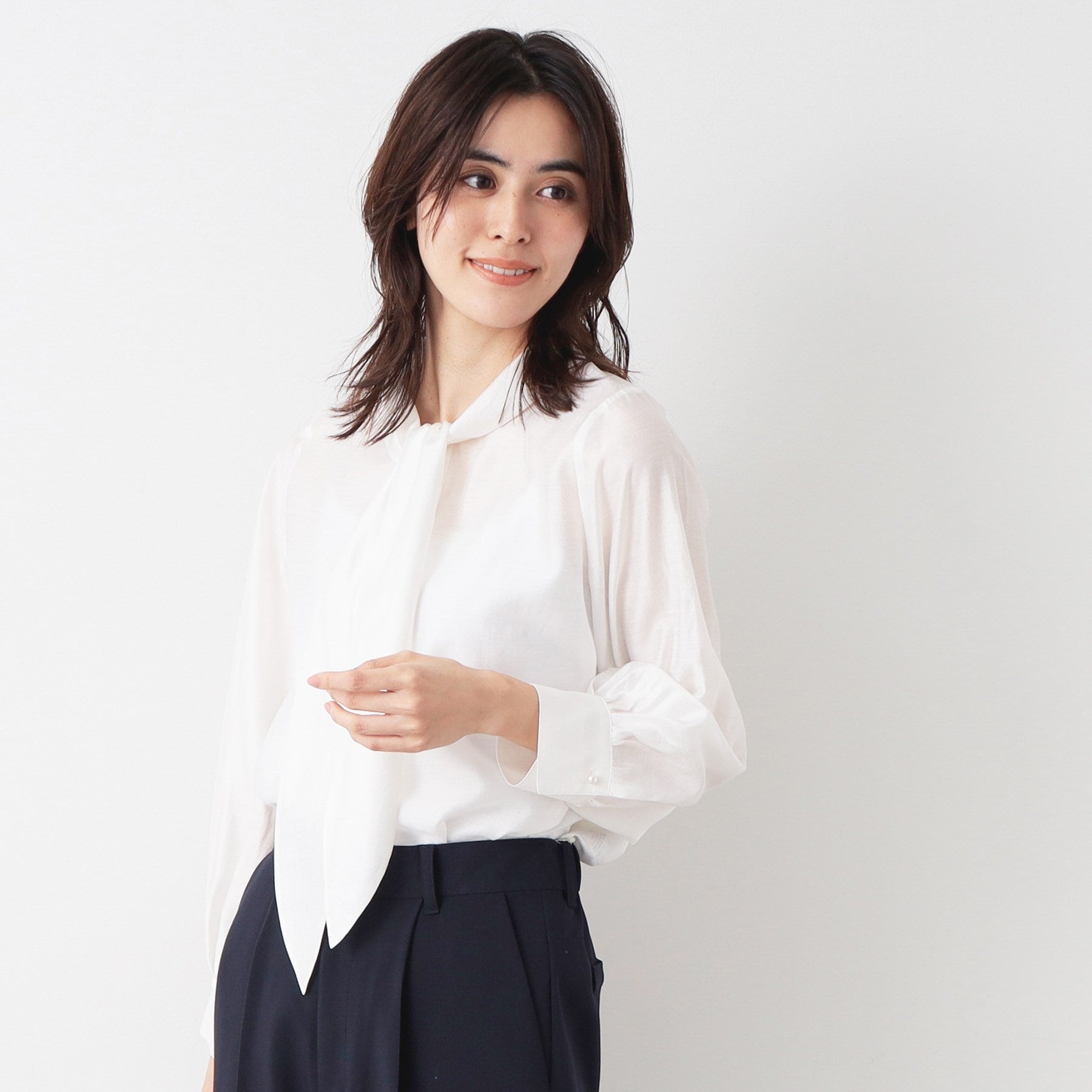 Dessin Bow Tie Blouse 【Entrance/Graduation Ceremony】