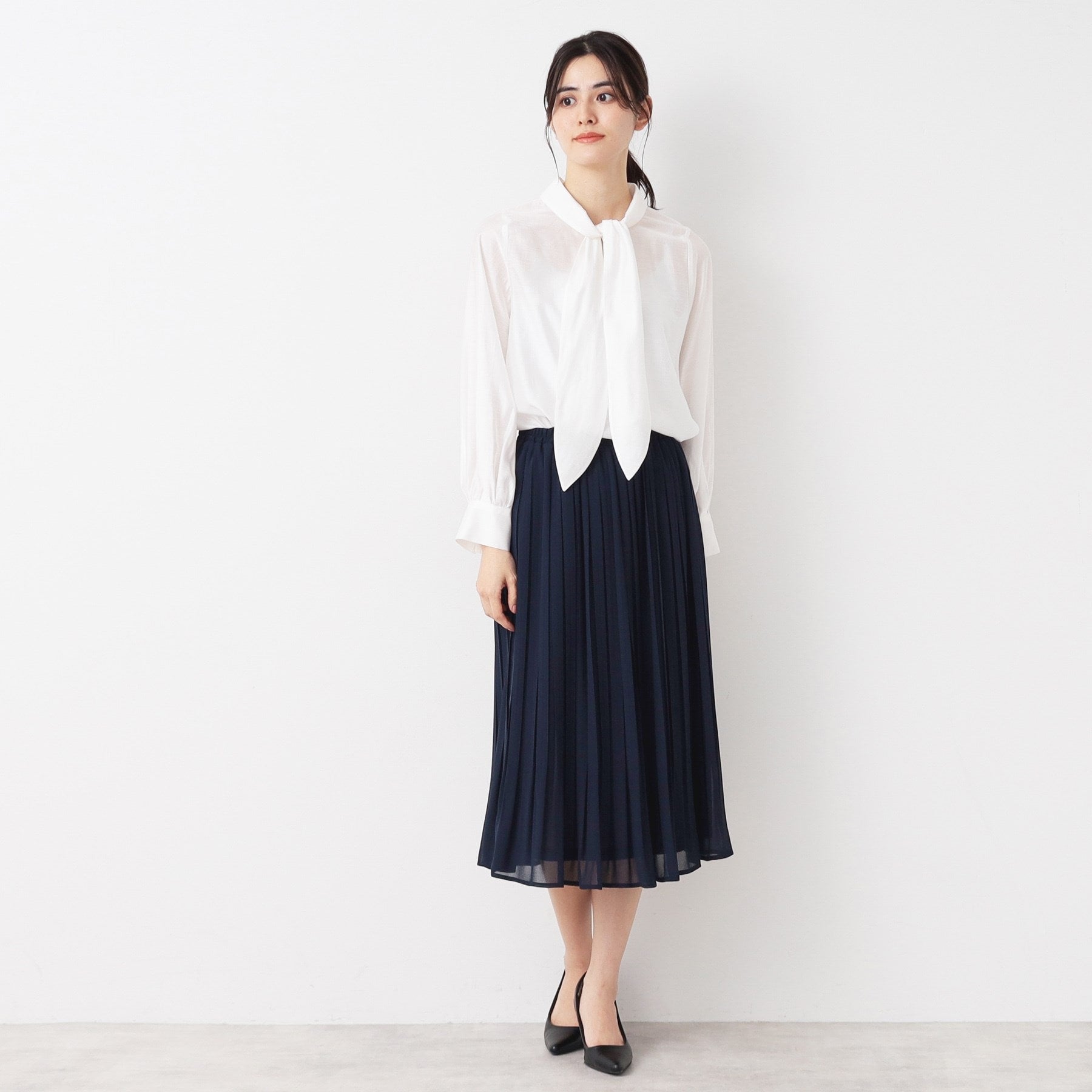 Dessin Bow Tie Blouse 【Entrance/Graduation Ceremony】