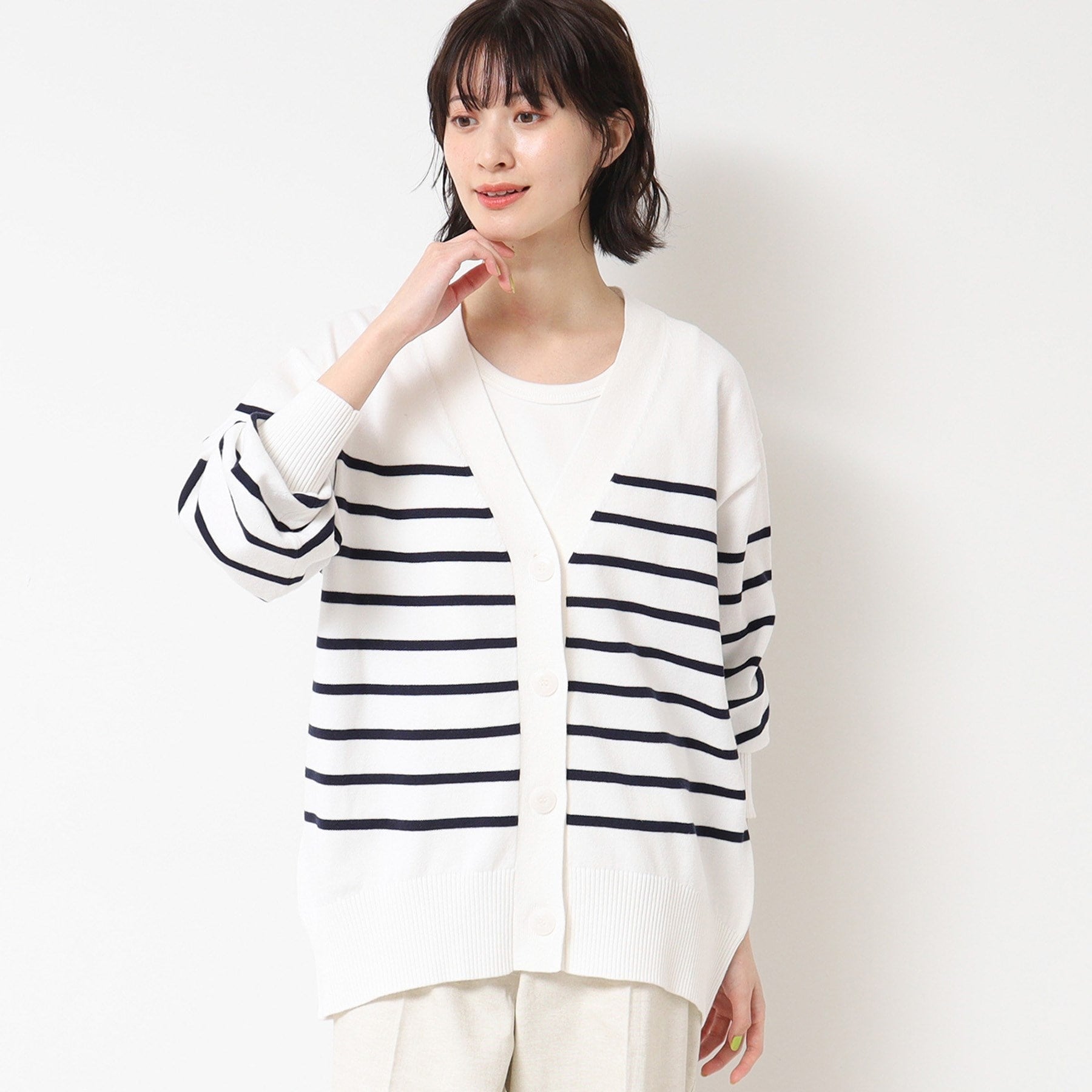 デッサン Dessin オーバーシルエットVネックカーディガン （ホワイト(002)） ホワイト(002)