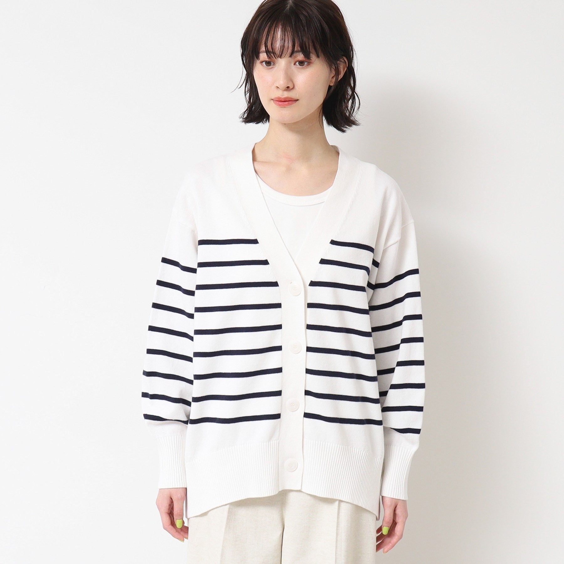 デッサン Dessin オーバーシルエットVネックカーディガン （ホワイト(002)） ホワイト(002)