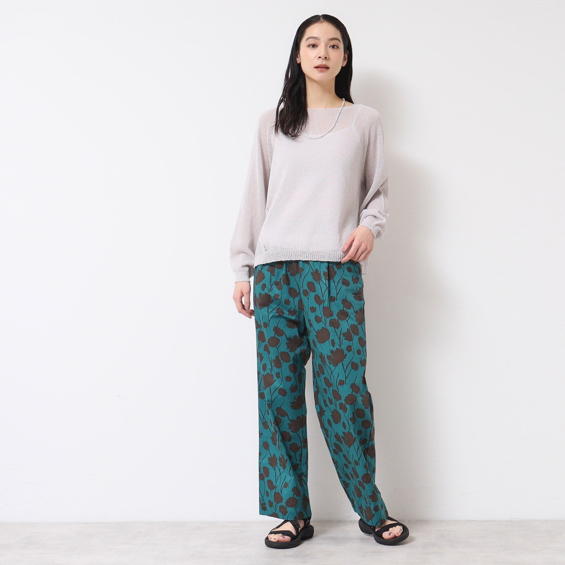 デッサン Dessin 【ウエストゴム・洗える】フラワープリントパンツ （グリーン(122)） グリーン(122)