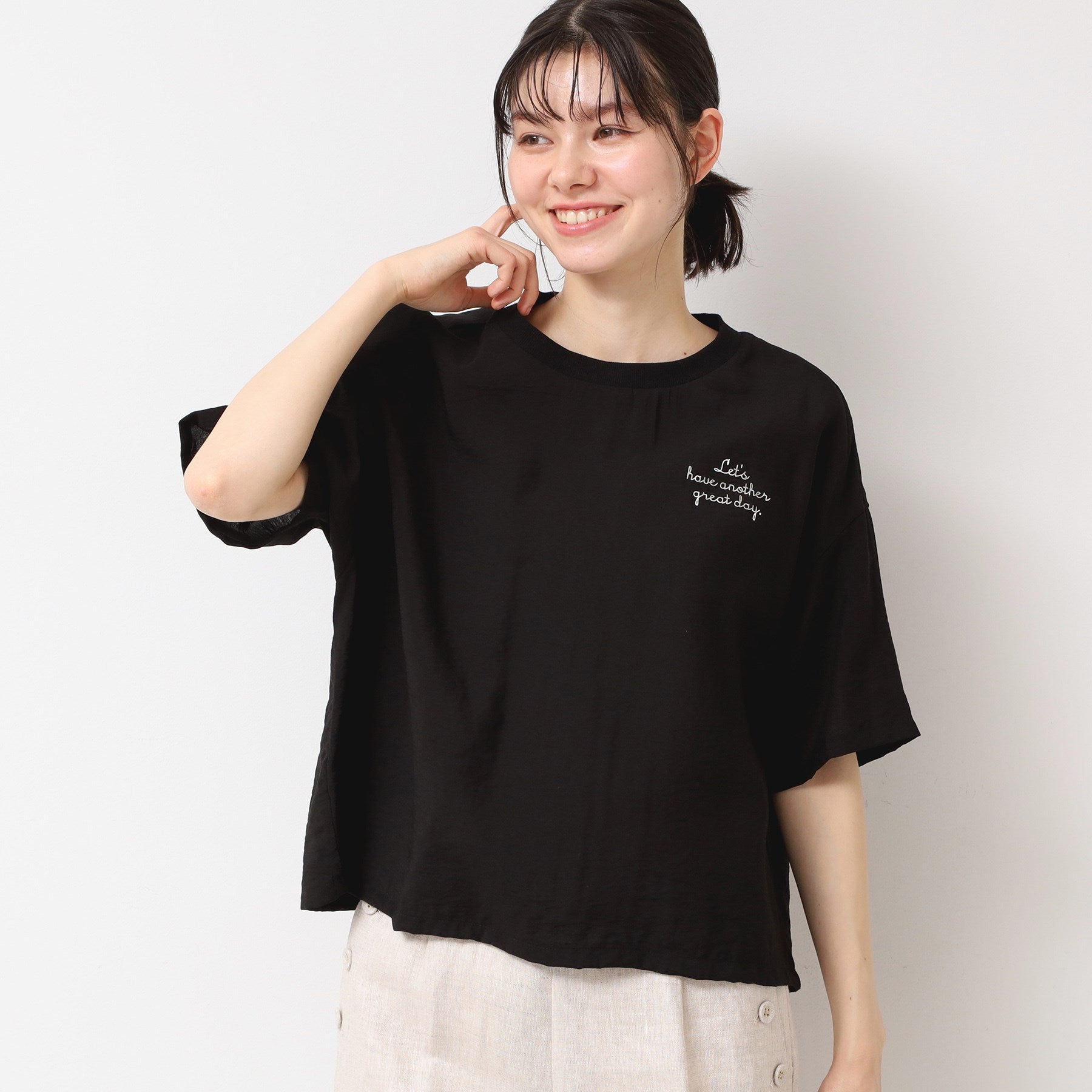 デッサン Dessin ロゴ入りブラウス（XS～L） （ブラウン(043)） ブラウン(043)