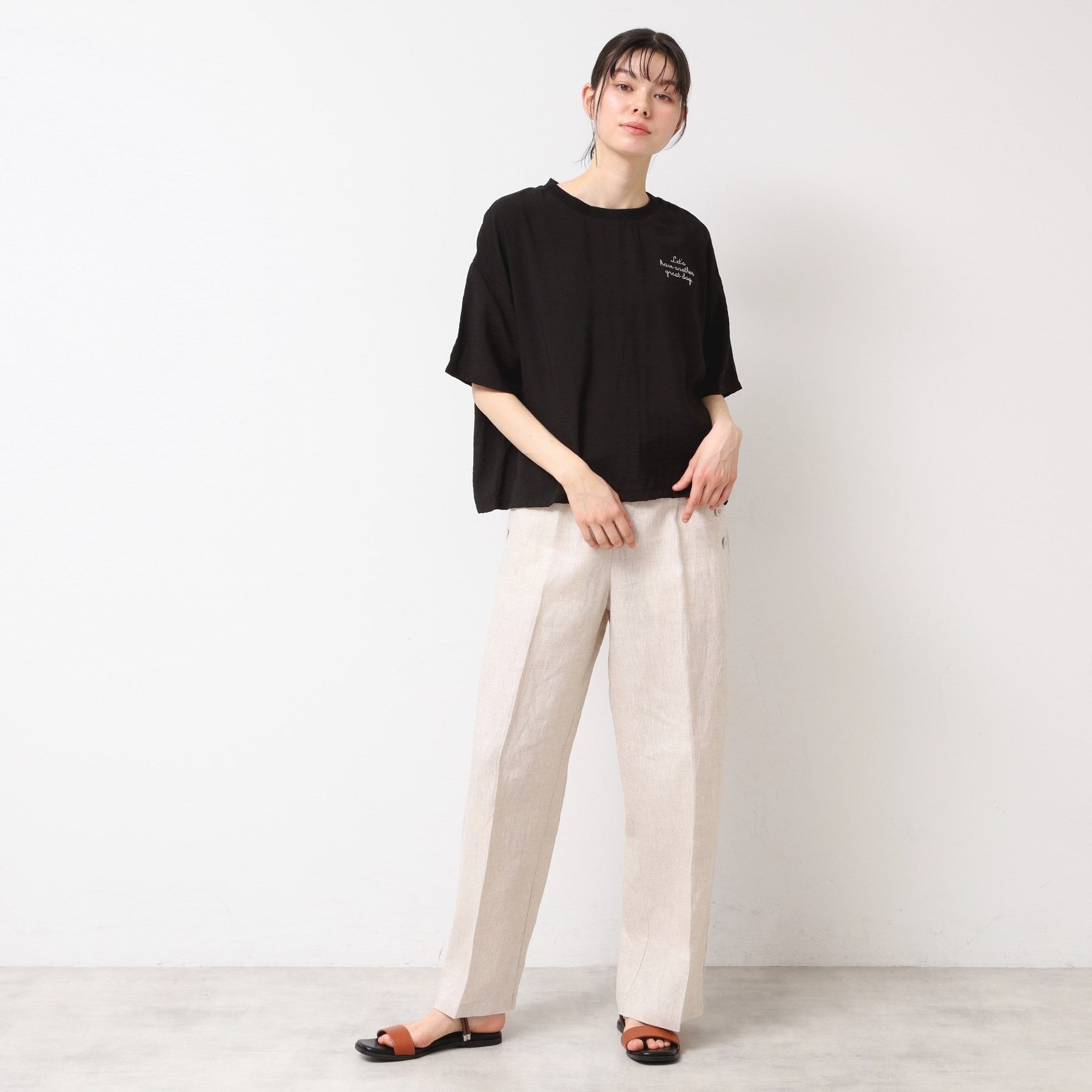 デッサン Dessin ロゴ入りブラウス（XS～L） （ブラウン(043)） ブラウン(043)