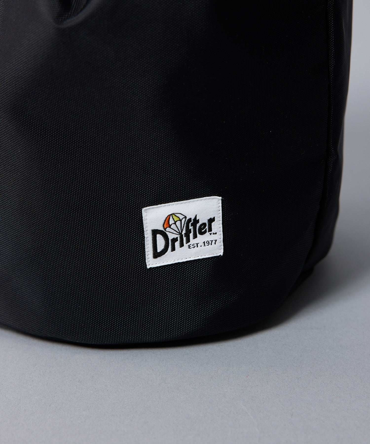 ドリフター Drifter DRAWSTRING POUCH ドリフター円マチドローストリングショルダーバッグ （その他5） その他5