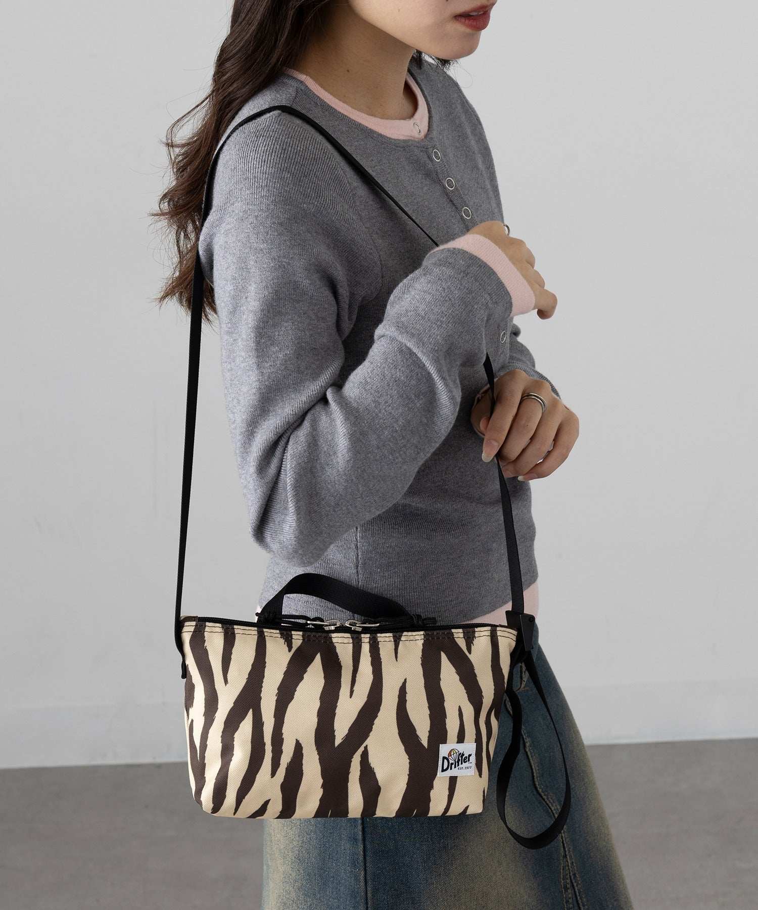 ドリフター Drifter UTILITY PACK ミニ ショルダー＆ ハンドバッグ （マルチ） マルチ