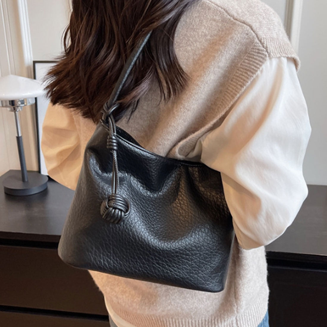 Dewlily Fake Leather Shoulder Bag for Women, Teens, 20s, 30s, Korean Fashion, Casual, Simple, Cute Bag, Outing, Commuting, Black, White