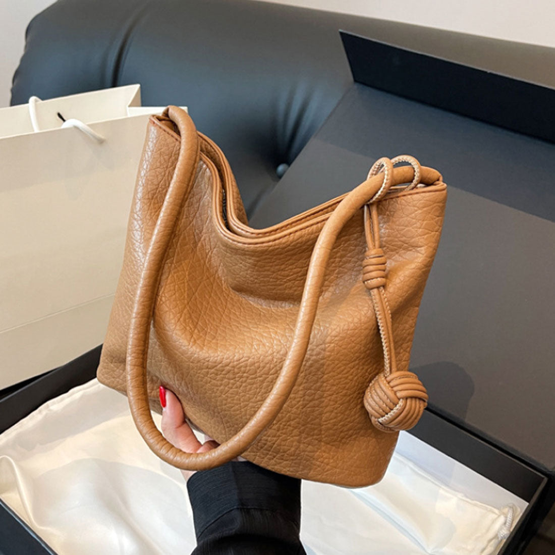 Dewlily Fake Leather Shoulder Bag for Women, Teens, 20s, 30s, Korean Fashion, Casual, Simple, Cute Bag, Outing, Commuting, Black, White