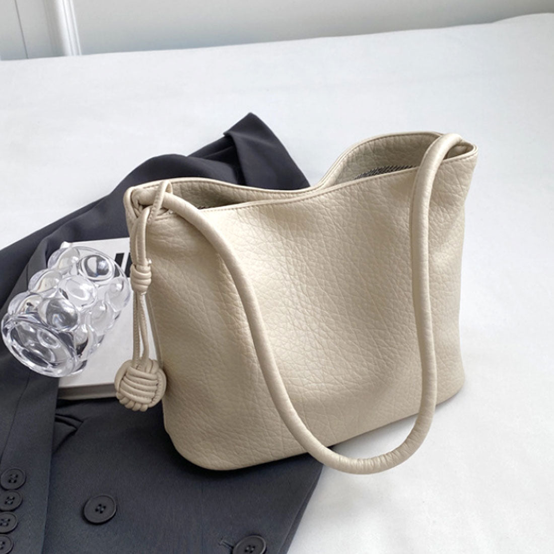 Dewlily Fake Leather Shoulder Bag for Women, Teens, 20s, 30s, Korean Fashion, Casual, Simple, Cute Bag, Outing, Commuting, Black, White