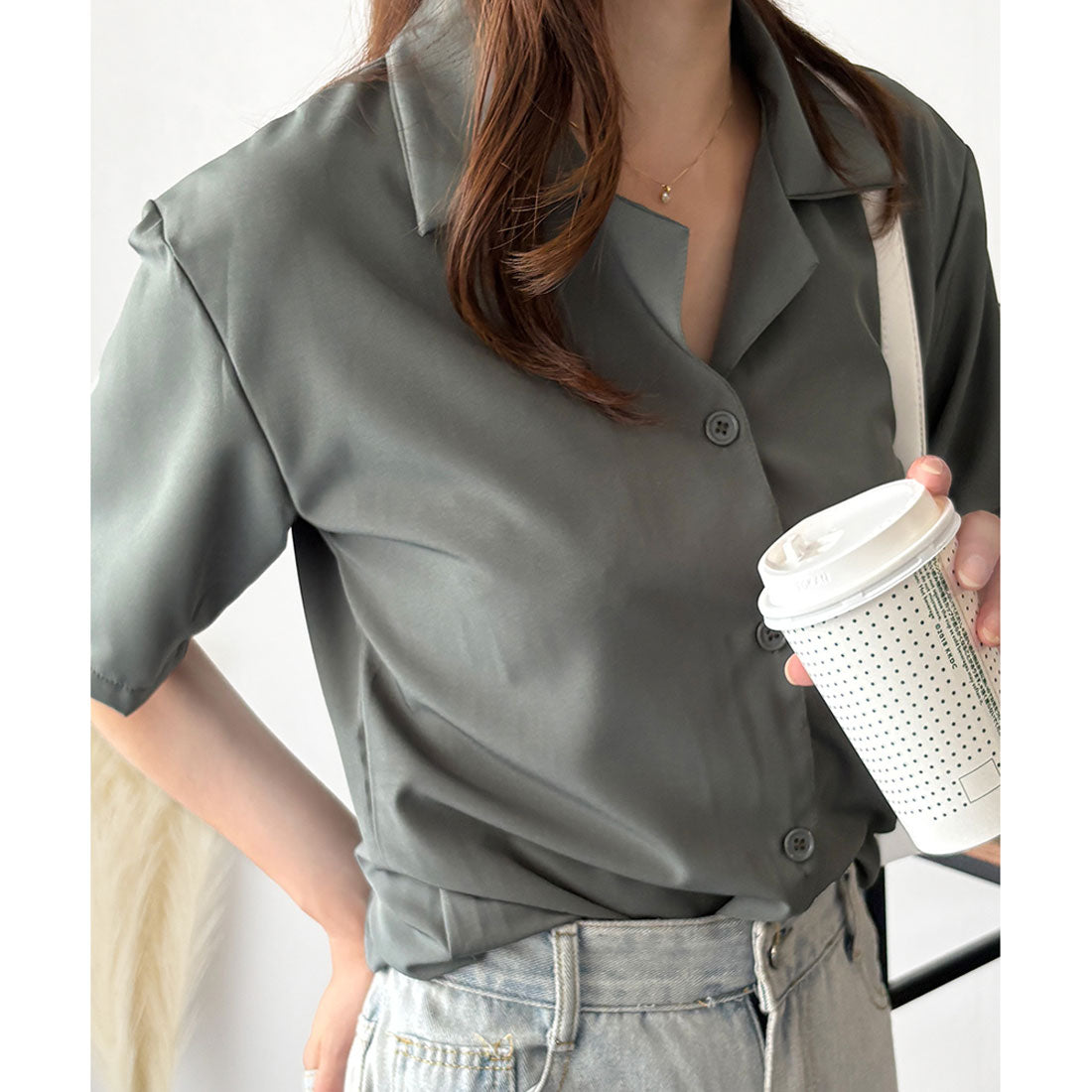 デューリリー Dewlily オープンカラー半袖シャツ レディース 韓国 春夏 シンプル カジュアル ブラウス 無地 おしゃれ 大人 かわいい お出かけ トップス 涼しげ らくちん （イエロー） イエロー