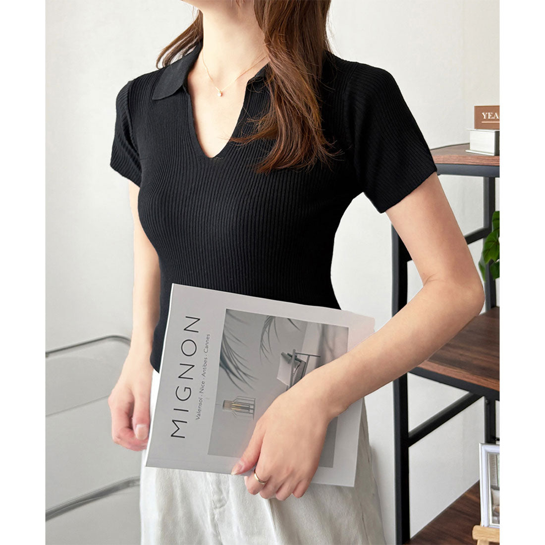 デューリリー Dewlily スキッパー半袖ポロニット レディース 韓国 カジュアル シンプル ショート丈 おしゃれ かわいい 大人 春 夏 着回し お出かけ トップス シャツ （イエロー） イエロー