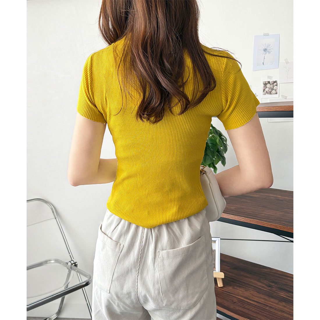デューリリー Dewlily スキッパー半袖ポロニット レディース 韓国 カジュアル シンプル ショート丈 おしゃれ かわいい 大人 春 夏 着回し お出かけ トップス シャツ （イエロー） イエロー