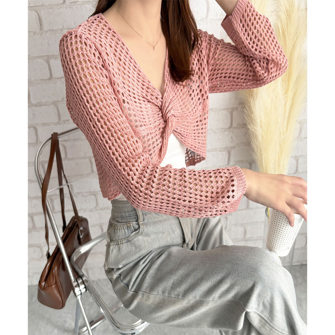 デューリリー Dewlily 透かし編みねじりショートトップス 韓国 ファッション レディース 春夏 着回し 万能 軽量 通気性 体型カバー 軽やか 通勤 旅行 カジュアル （ブラック） ブラック