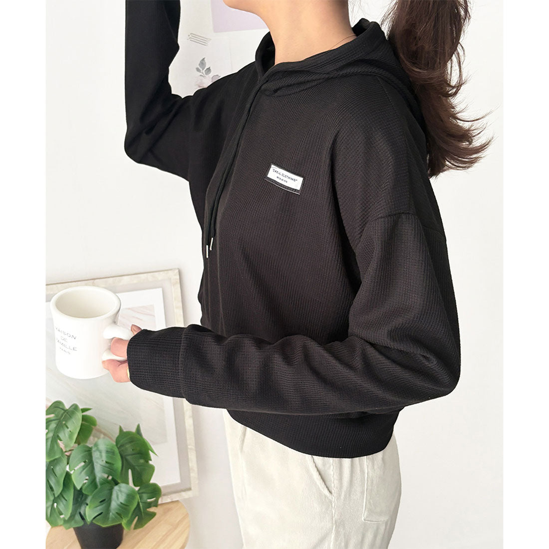 デューリリー Dewlily フード付きプルオーバー 韓国 ファッション レディース 春夏 着回し フーディー 長袖 ワッフル生地 軽量 季節感 体型カバー 通勤 カジュアル （ホワイト） ホワイト