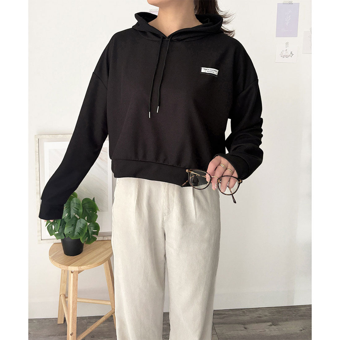 デューリリー Dewlily フード付きプルオーバー 韓国 ファッション レディース 春夏 着回し フーディー 長袖 ワッフル生地 軽量 季節感 体型カバー 通勤 カジュアル （ホワイト） ホワイト