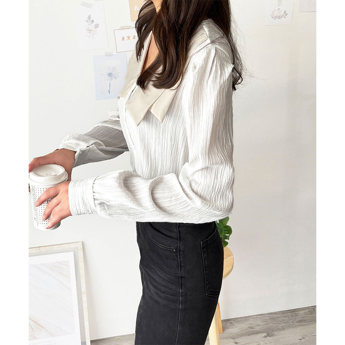 デューリリー Dewlily シワ加工セーラーカラーブラウス ブラウス 軽やか きれいめ 韓国 ファッション レディース 春夏秋 着回し 涼感 体型カバー 通勤 カジュアル 黒 （ブラック） ブラック