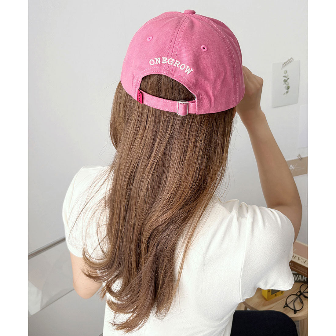デューリリー Dewlily リボン刺繍キャップ レディース ベースボールキャップ 帽子 韓国ファッション ガーリー 春夏秋冬 日差し避け カジュアル スポーティー ローキャップ （ブラック） ブラック