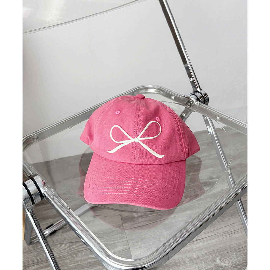 デューリリー Dewlily リボン刺繍キャップ レディース ベースボールキャップ 帽子 韓国ファッション ガーリー 春夏秋冬 日差し避け カジュアル スポーティー ローキャップ （ブラック） ブラック