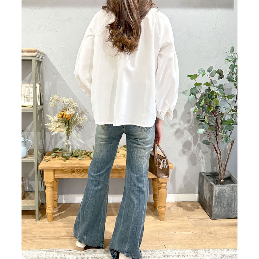 デューリリー Dewlily リラックスパフスリーブブラウス 体型カバー 長袖 ギャザー デイリー着回し 大人可愛い 上品きれいめ シンプル 無地 トップス 白 オフィス 韓国 （ブラック） ブラック