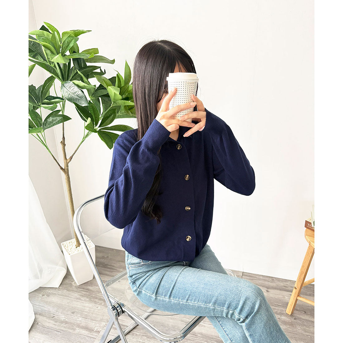 デューリリー Dewlily ソフトニットカーディガン レディース 羽織 長袖 前開き ベーシック 無地 きれいめ 秋冬 冷え対策 軽量 セーター オフィス 着回し 定番 シンプル （アイボリー） アイボリー