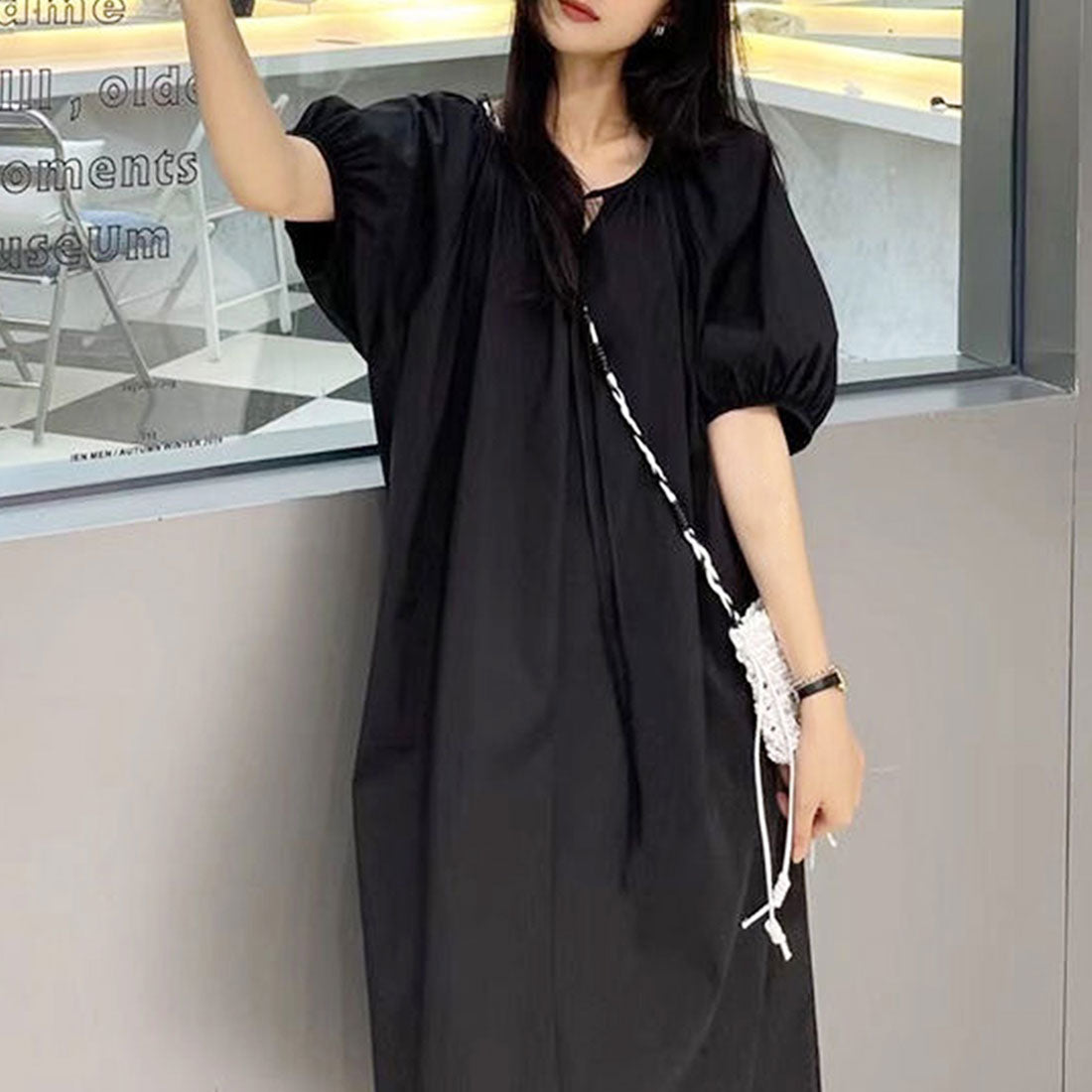 デューリリー Dewlily ラウンドネックワンピース 韓国ファッション 10代 20代 30代 ランタンスリーブ 大人 カジュアル 可愛い ゆったり 半袖 シンプル 無地