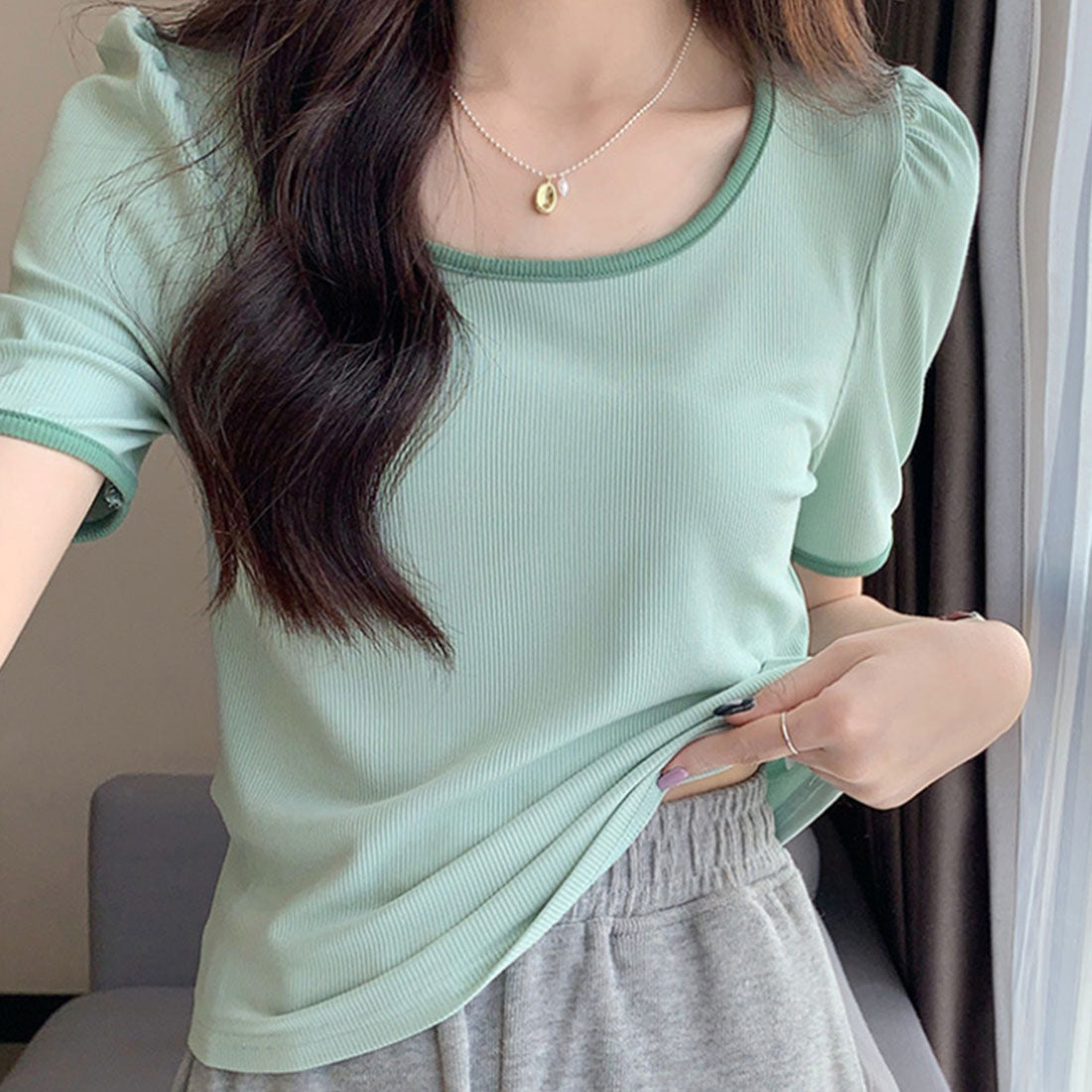 デューリリー Dewlily バイカラーTシャツ 韓国ファッション 10代 20代 30代 カジュアル シンプル 無地 おしゃれ きれいめ 大人 上品 パイピング （ホワイト） ホワイト